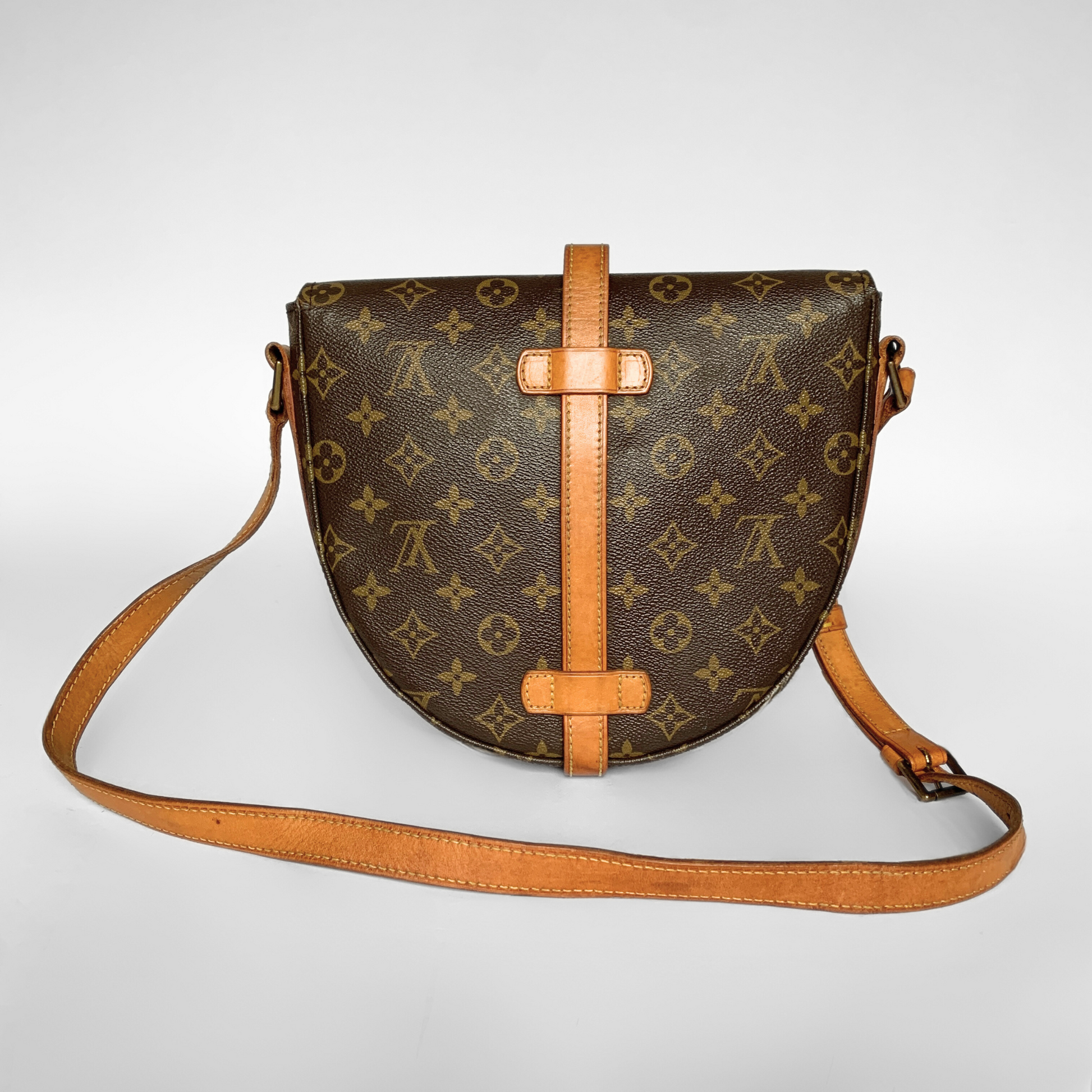 Louis Vuitton Louis Vuitton Chantilly GM in Monogram Canvas - Crossbody bags - Etoile Luxury Vintage