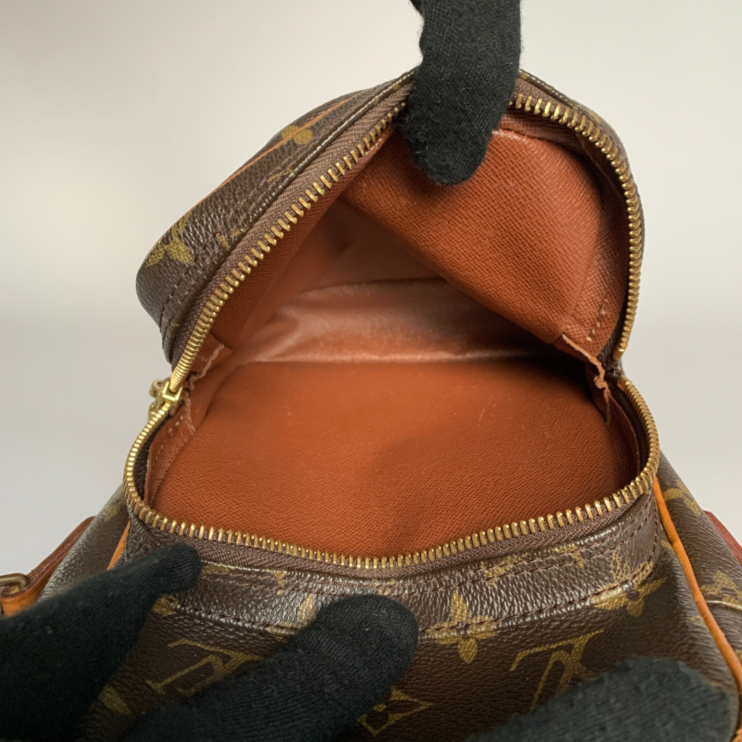 Louis Vuitton Louis Vuitton Amazon Monogram Canvas - Crossbody bags - Etoile Luxury Vintage