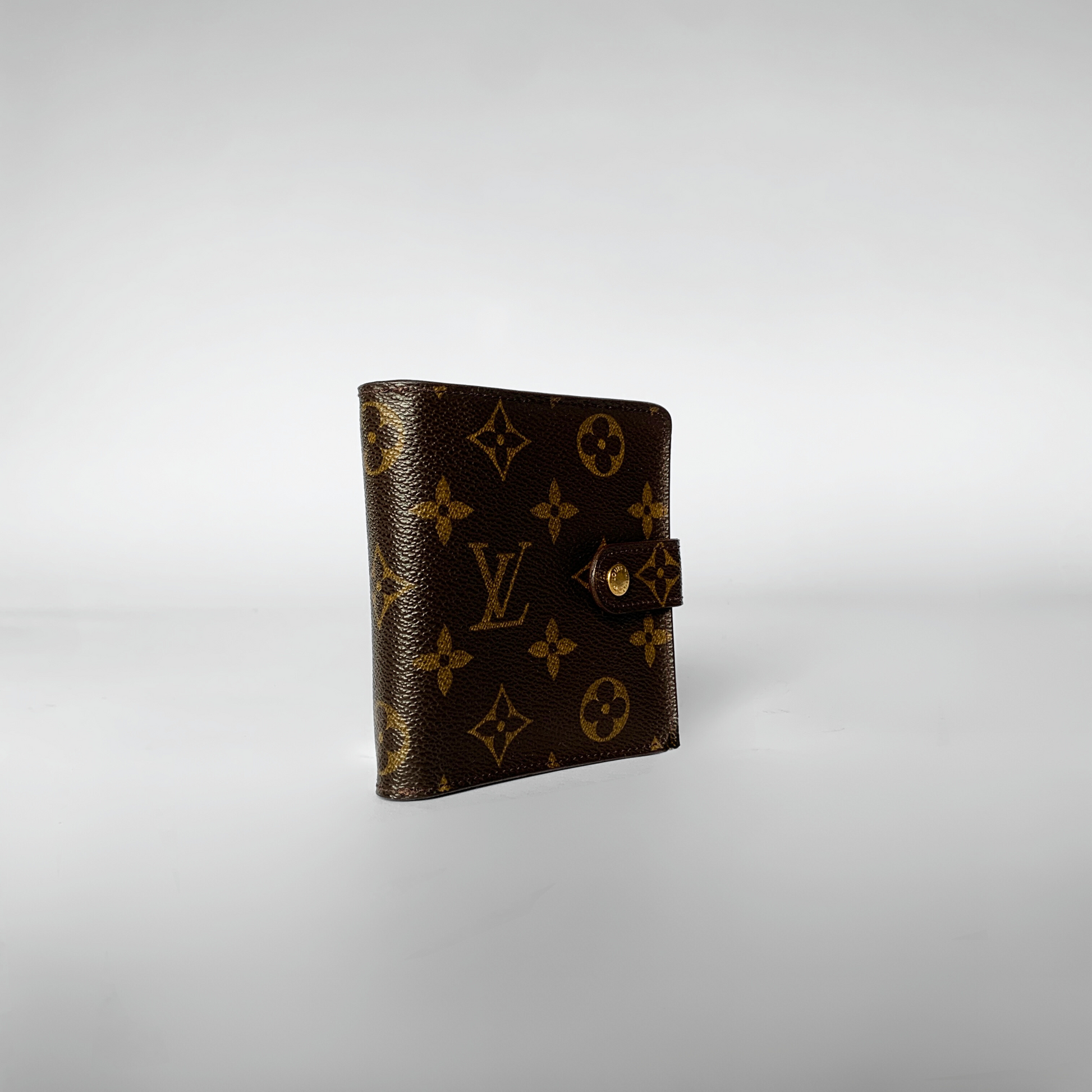 Louis Vuitton Louis Vuitton Zipper Wallet Monogram Canvas - Wallets - Etoile Luxury Vintage