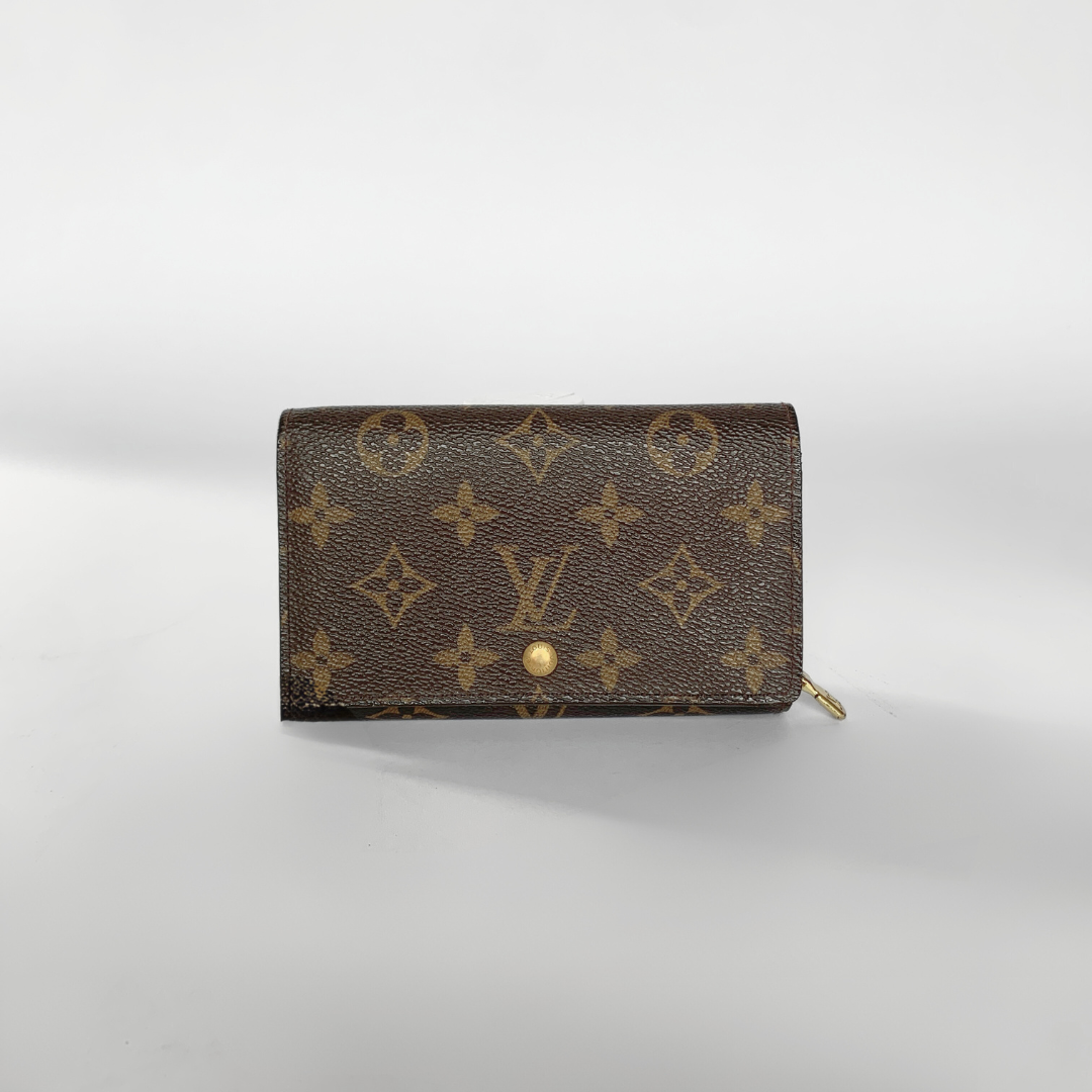 Louis Vuitton Louis Vuitton Medium Wallet Monogram Canvas - Wallets - Etoile Luxury Vintage