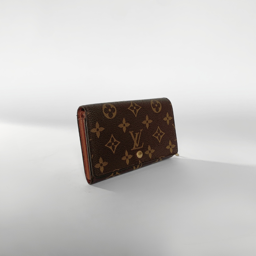 Louis Vuitton Louis Vuitton Medium Wallet Monogram Canvas - Wallets - Etoile Luxury Vintage