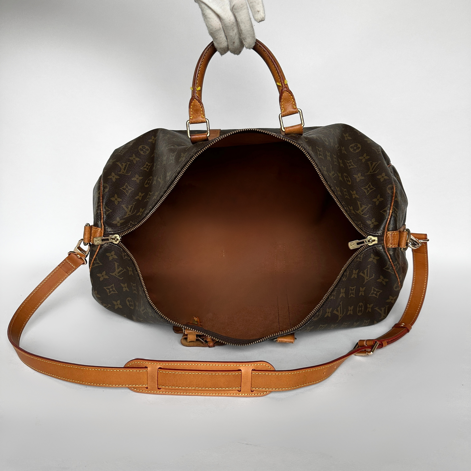 Louis Vuitton Louis Vuitton Keepall 55 Bandouli&egrave;re Monogram Canvas - Handbags - Etoile Luxury Vintage