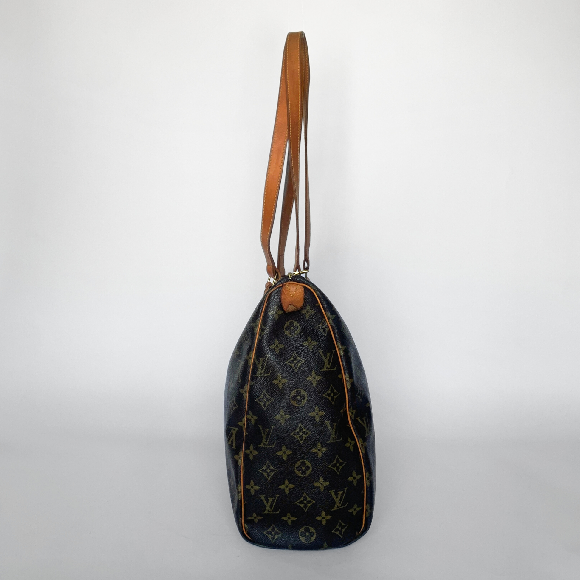 Louis Vuitton Louis Vuitton Flannery Monogram Canvas - Shoulder Bags - Etoile Luxury Vintage