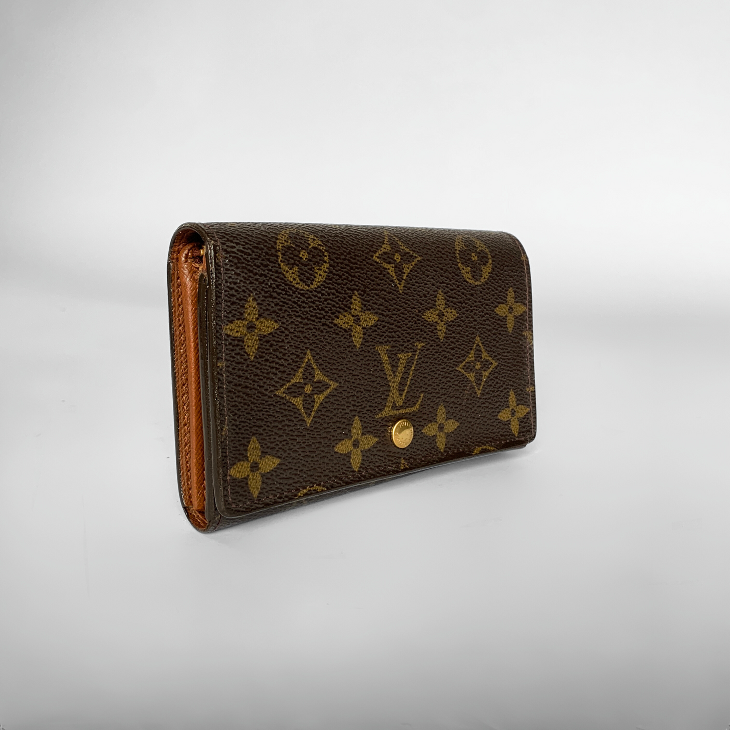 Louis Vuitton Louis Vuitton Medium Wallet Monogram Canvas - Wallets - Etoile Luxury Vintage