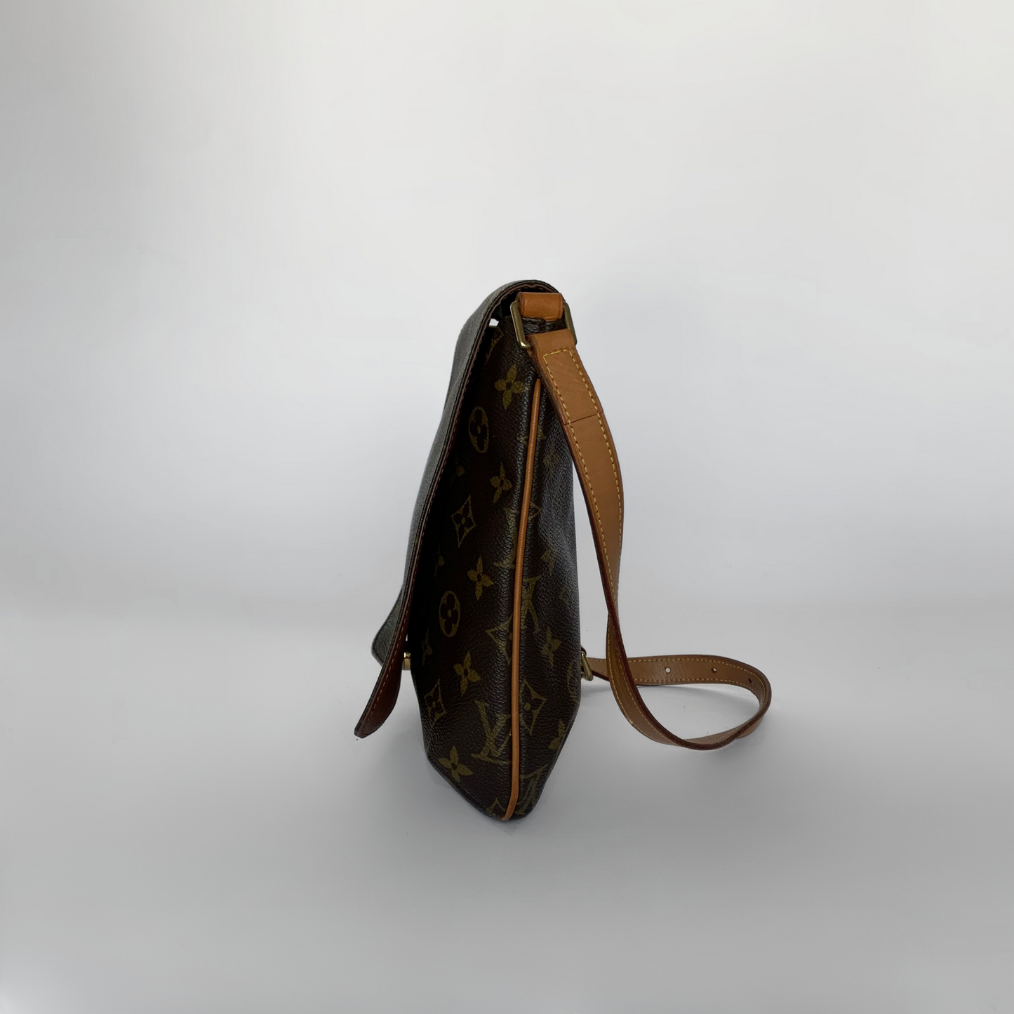 Louis Vuitton Louis Vuitton Musette Tango Monogram Canvas - Shoulder bags - Etoile Luxury Vintage