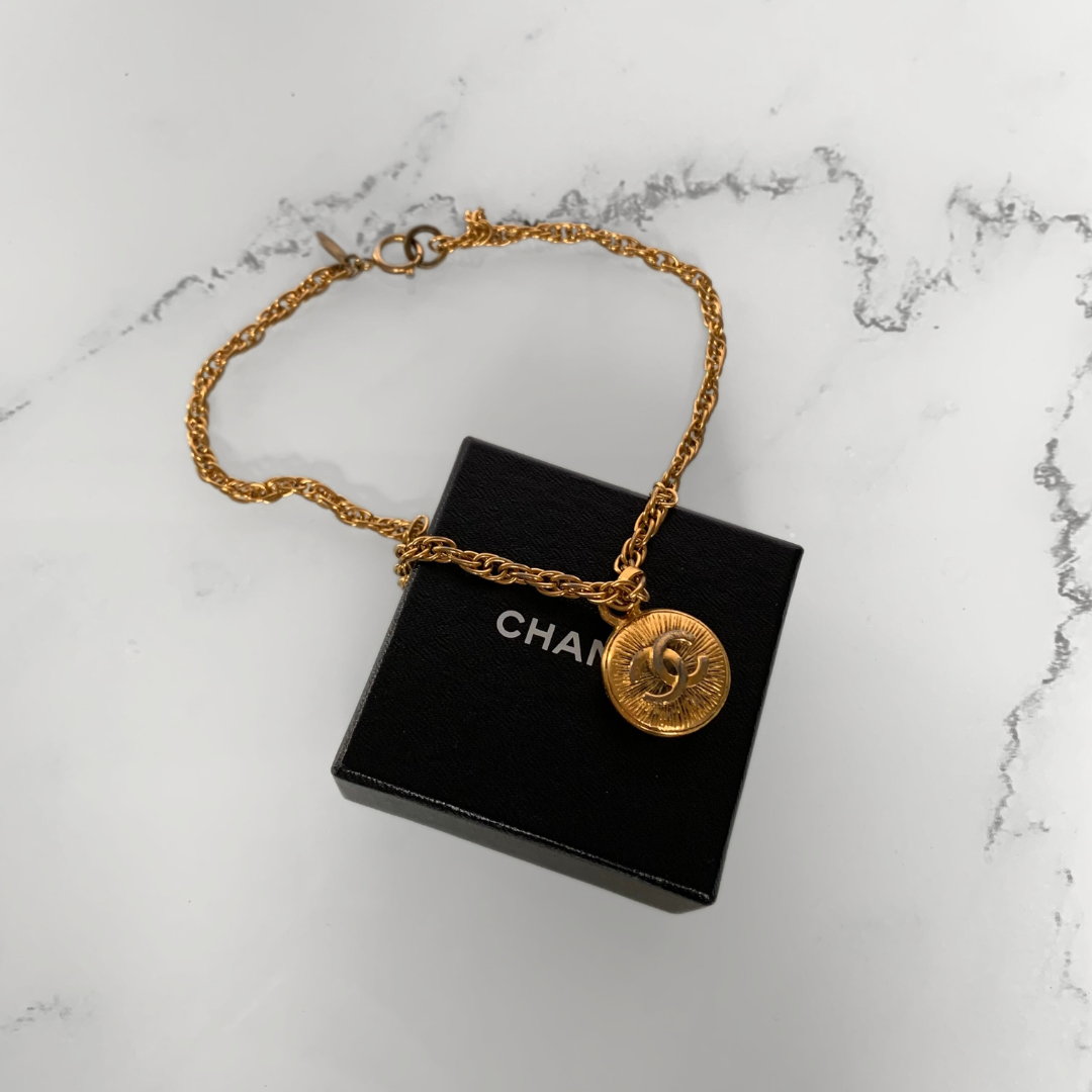 Chanel Chanel Necklace Gold Plated - Necklaces - Etoile Luxury Vintage