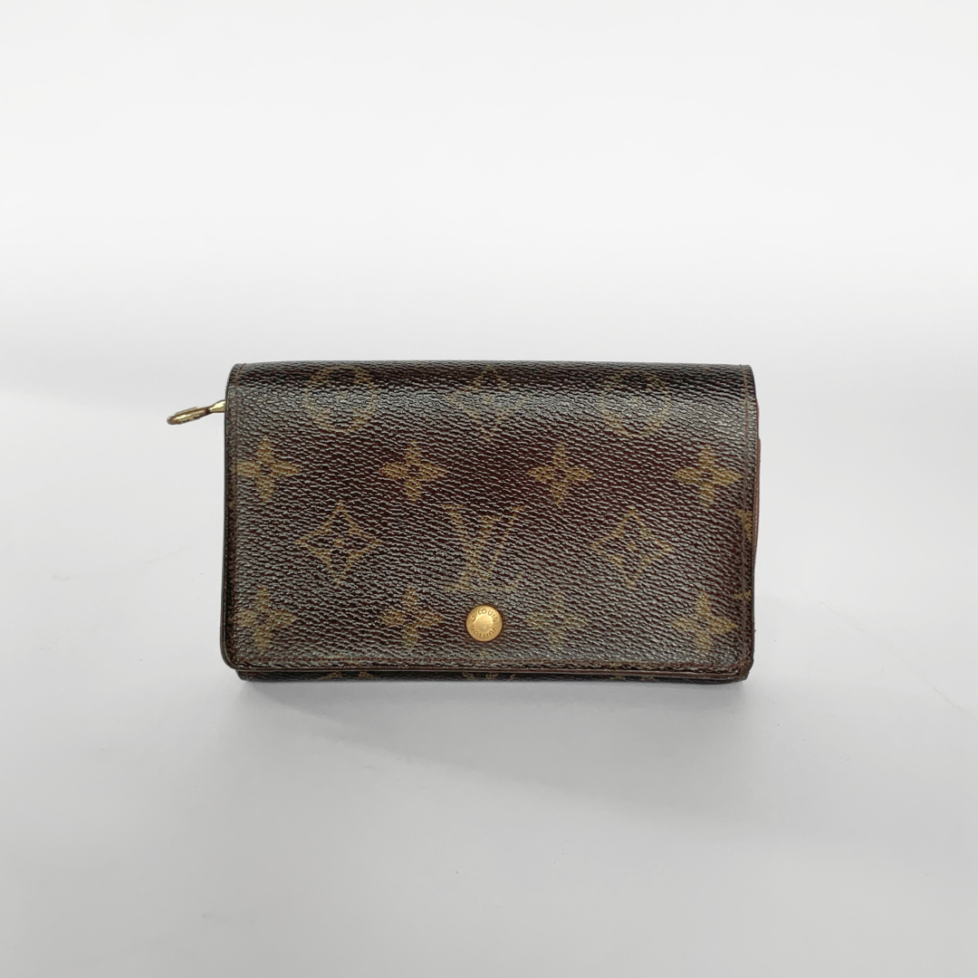 Louis Vuitton Louis Vuitton Medium Wallet Monogram Canvas - Wallets - Etoile Luxury Vintage