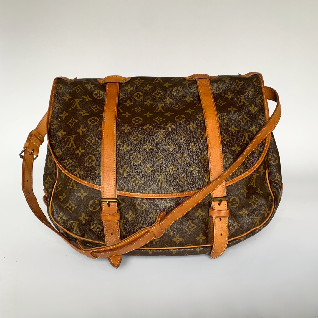 Louis Vuitton Louis Vuitton Saumur 43 Monogram Canvas - Shoulder bags - Etoile Luxury Vintage