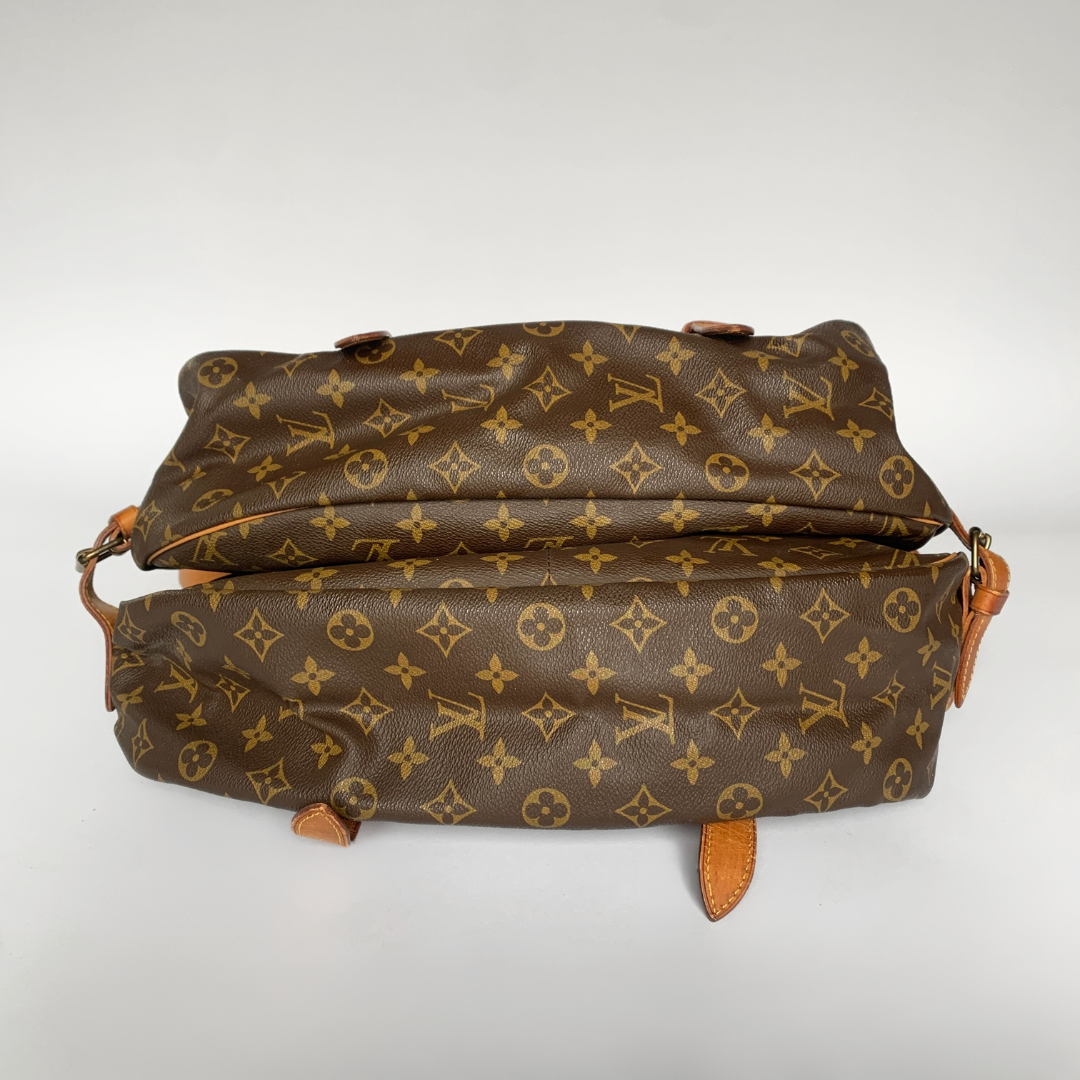 Louis Vuitton Louis Vuitton Saumur 43 Monogram Canvas - Shoulder bags - Etoile Luxury Vintage