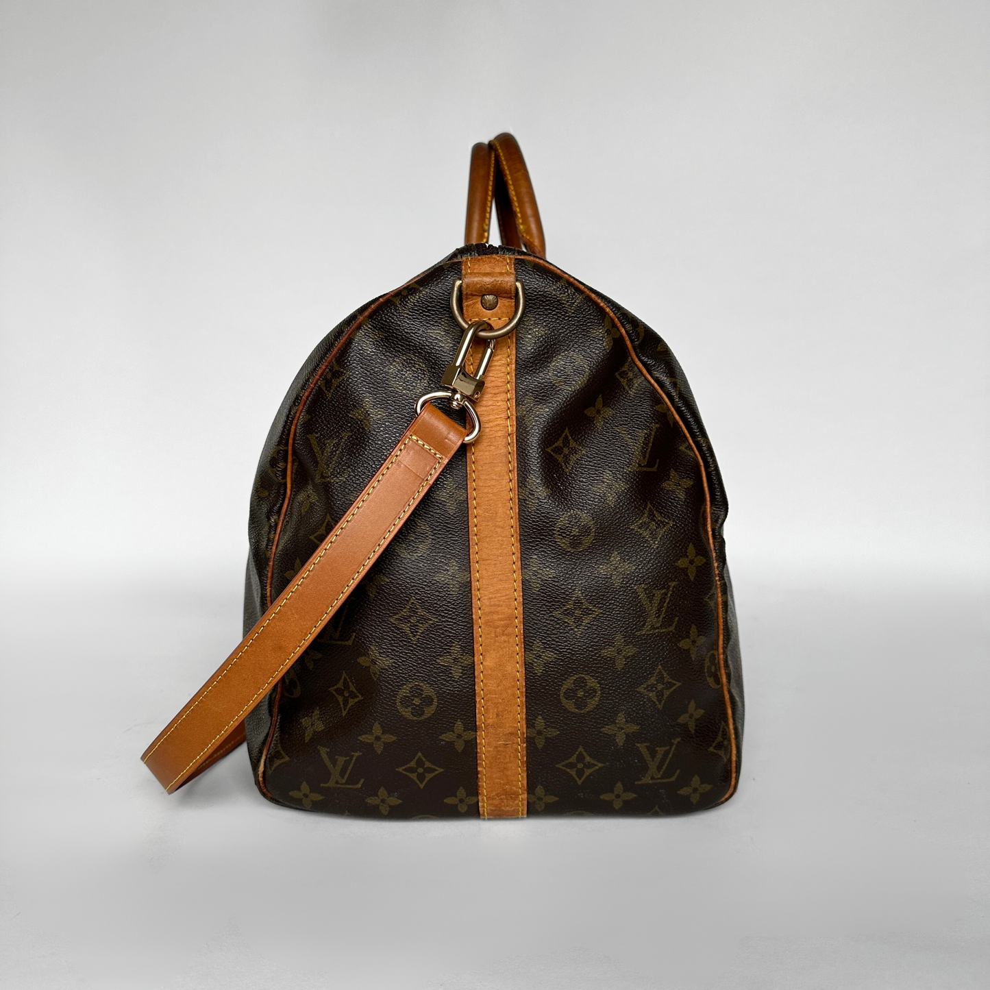 Louis Vuitton Louis Vuitton Keepall 55 Bandouli&egrave;re Monogram Canvas - Handbags - Etoile Luxury Vintage