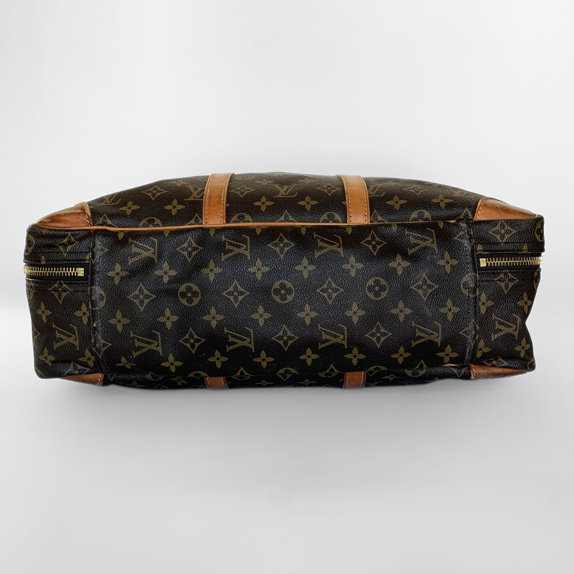 Louis Vuitton Louis Vuitton Sirius 45 Monogram Canvas - Travel bags - Etoile Luxury Vintage