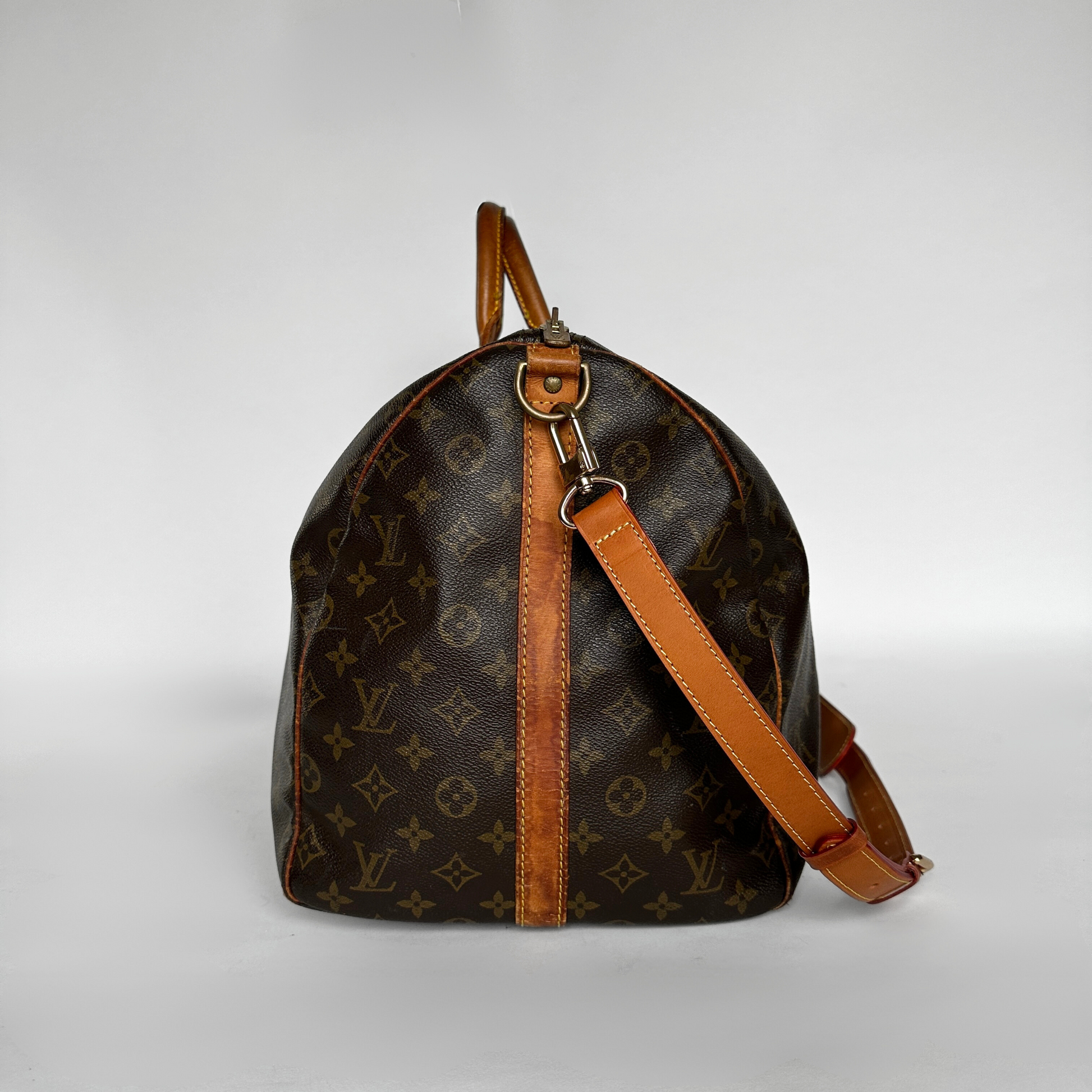 Louis Vuitton Louis Vuitton Keepall 55 Bandouli&egrave;re Monogram Canvas - Handbags - Etoile Luxury Vintage