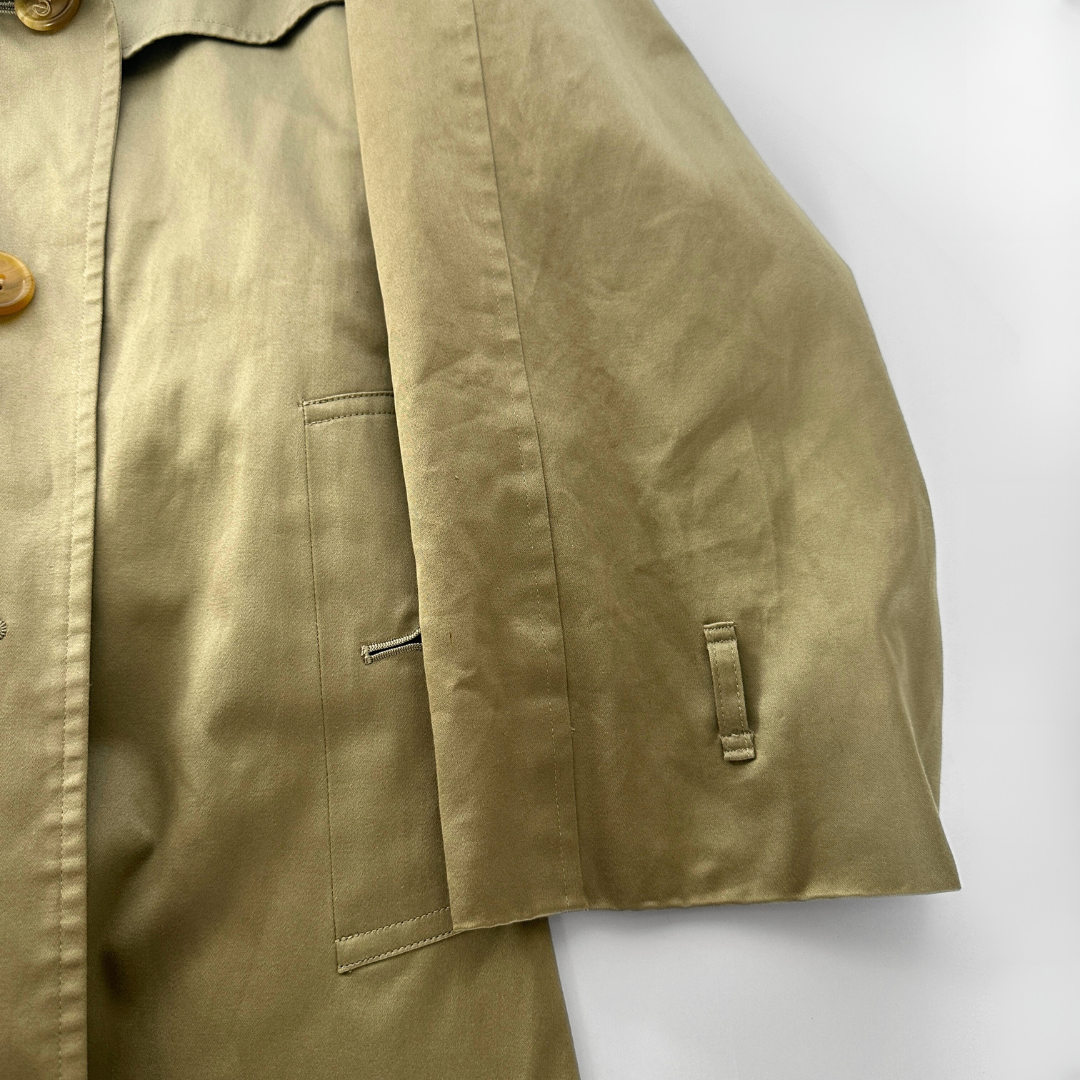 Burberry Burberry Trench Coat - Clothing - Etoile Luxury Vintage