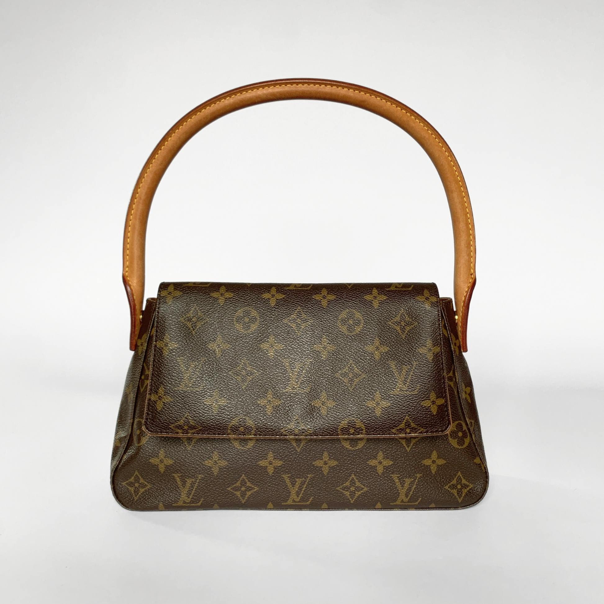 Louis Vuitton Louis Vuitton Looping Mini Monogram Canvas - Shoulder Bag - Etoile Luxury Vintage