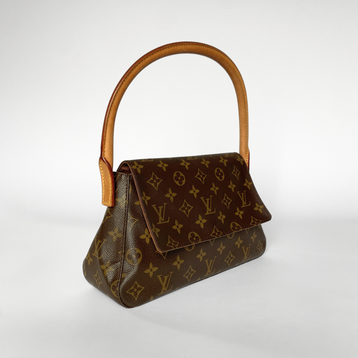 Louis Vuitton Louis Vuitton Looping Mini Monogram Canvas - Shoulder Bag - Etoile Luxury Vintage