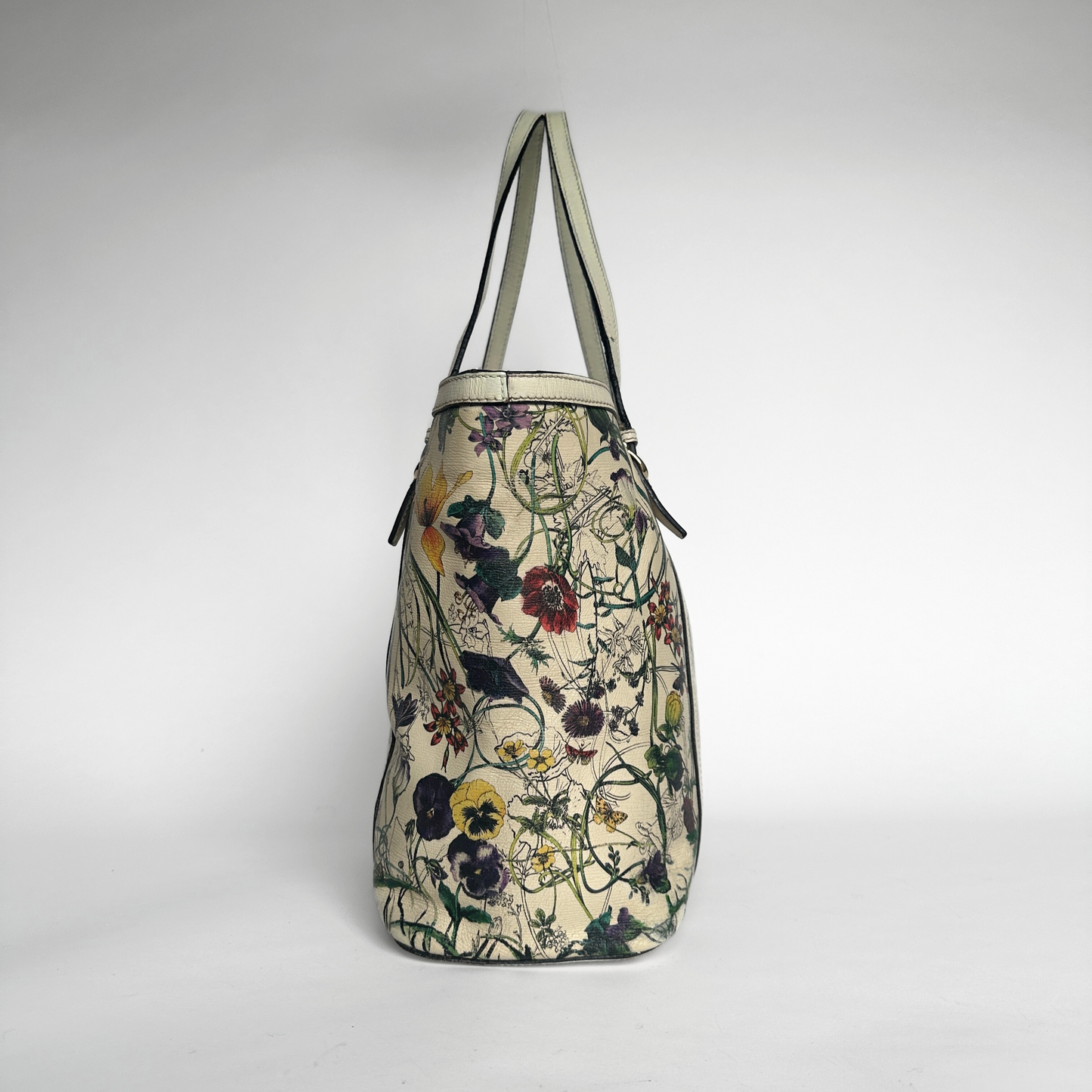 Gucci Gucci Flora Infinity Tote Bag Canvas - Shoulder bags - Etoile Luxury Vintage