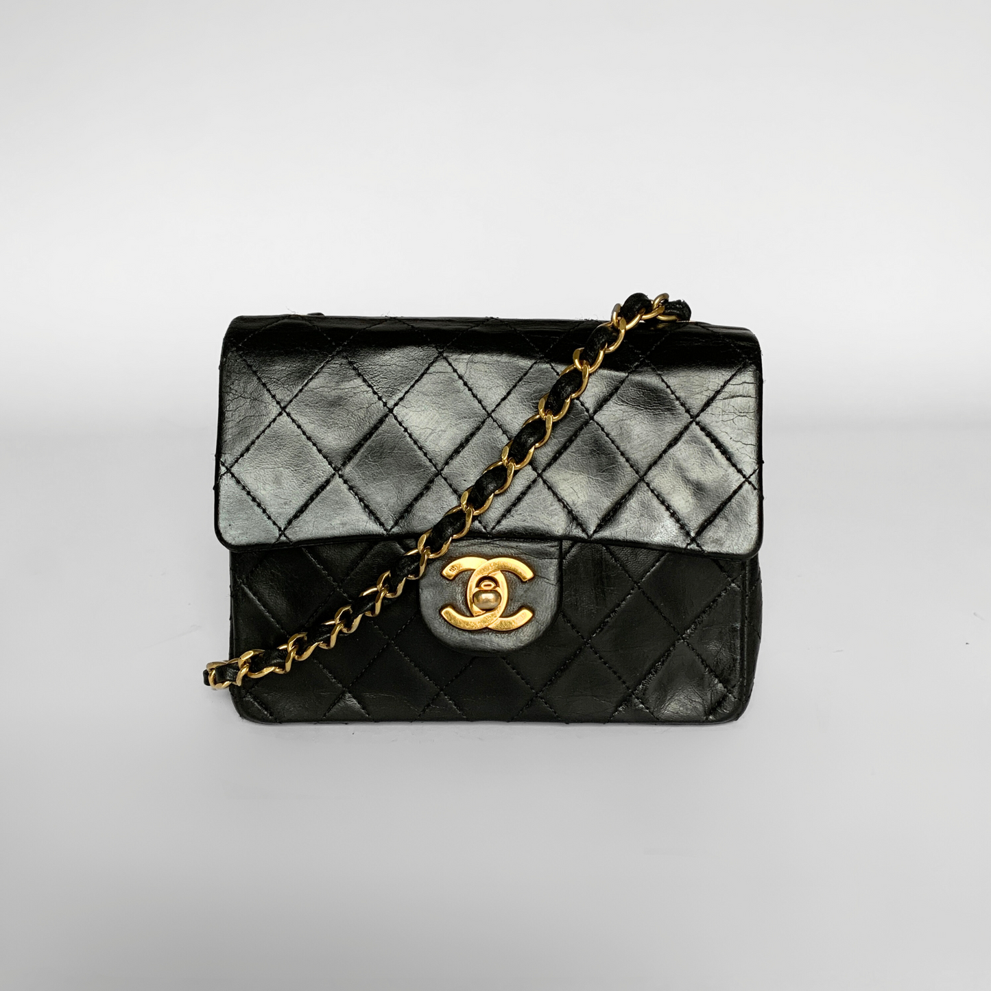 Chanel Chanel Flap Bag Crossbody Mini Lambskin Leather - Crossbody bags - Etoile Luxury Vintage