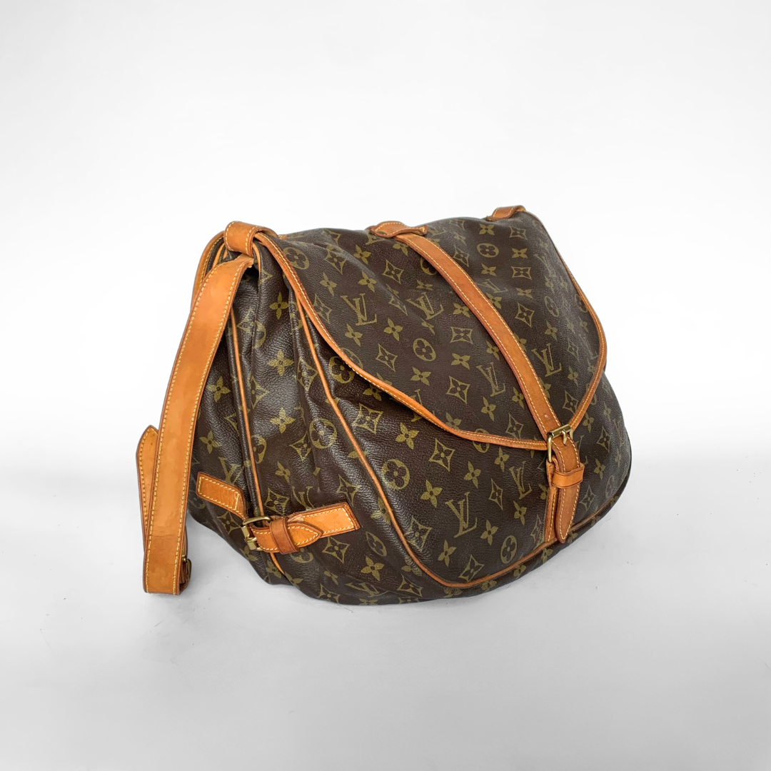 Louis Vuitton Louis Vuitton Saumur 35 Monogram Canvas - Crossbody bags - Etoile Luxury Vintage