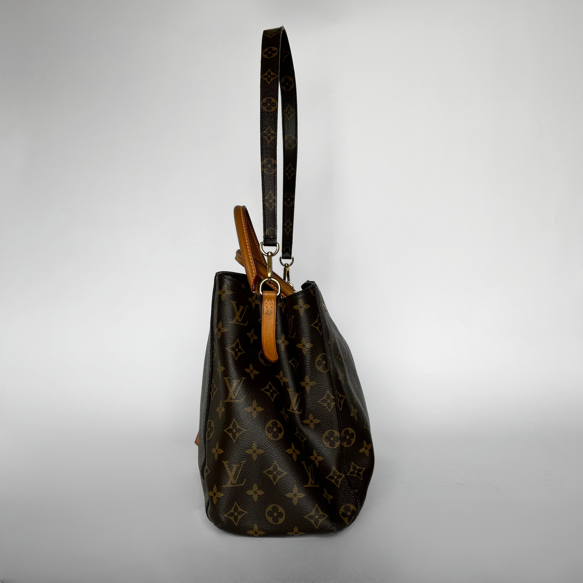 Louis Vuitton Louis Vuitton Montaigne GM Monogram Canvas - Handbags - Etoile Luxury Vintage