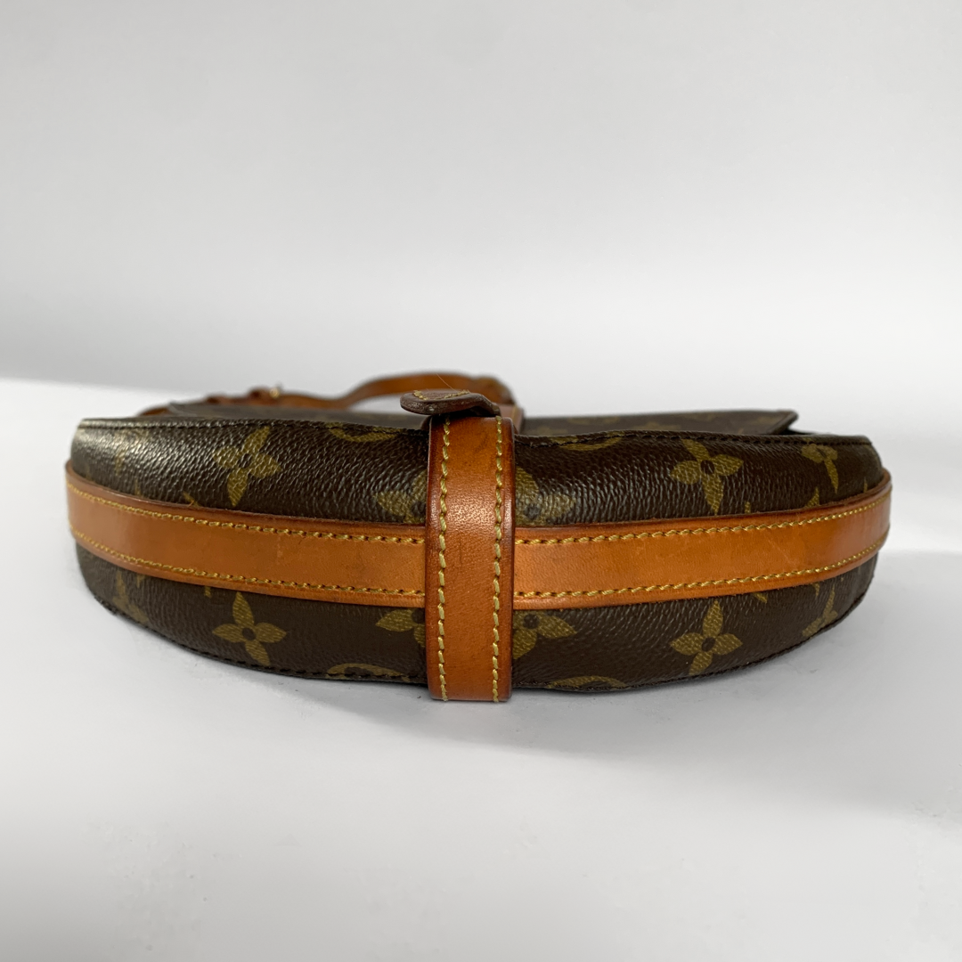 Louis Vuitton Louis Vuitton Chantilly MM Monogram Canvas - Crossbody bags - Etoile Luxury Vintage