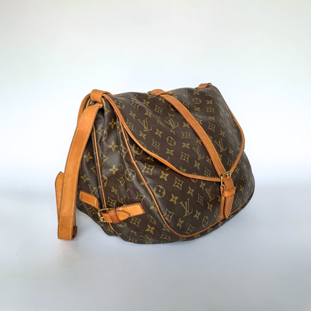 Louis Vuitton Louis Vuitton Saumur 35 Monogram Canvas - Crossbody bags - Etoile Luxury Vintage