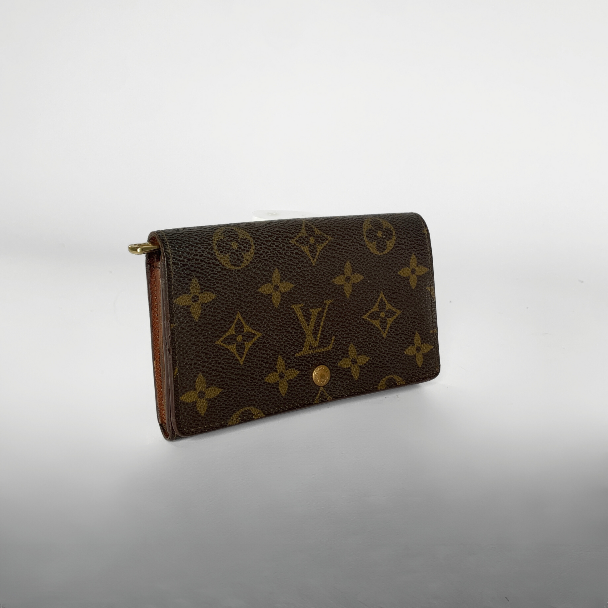 Louis Vuitton Louis Vuitton Wallet Medium Monogram Canvas - Wallets - Etoile Luxury Vintage