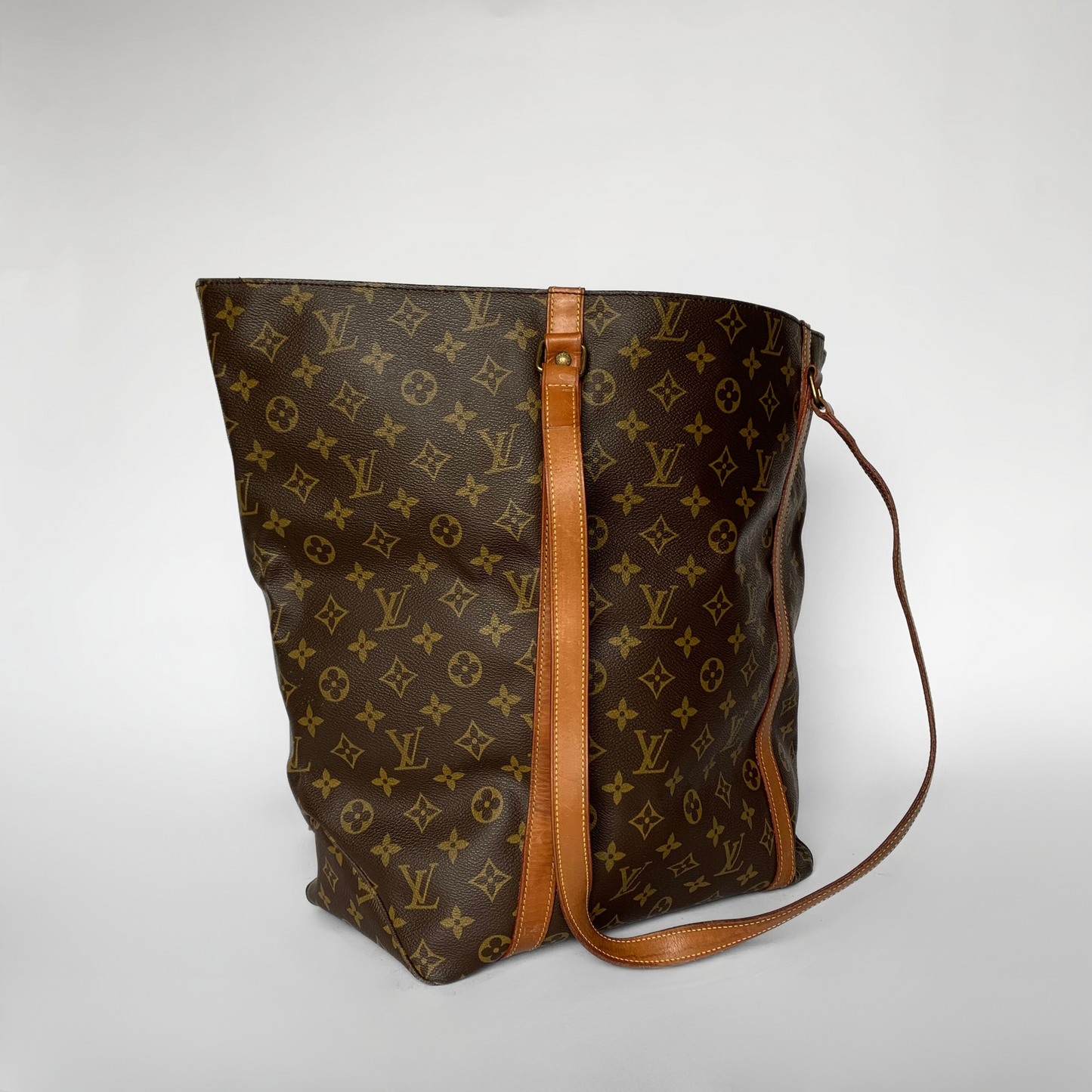 Louis Vuitton Louis Vuitton Shopper Monogram Canvas - Shoulder bags - Etoile Luxury Vintage