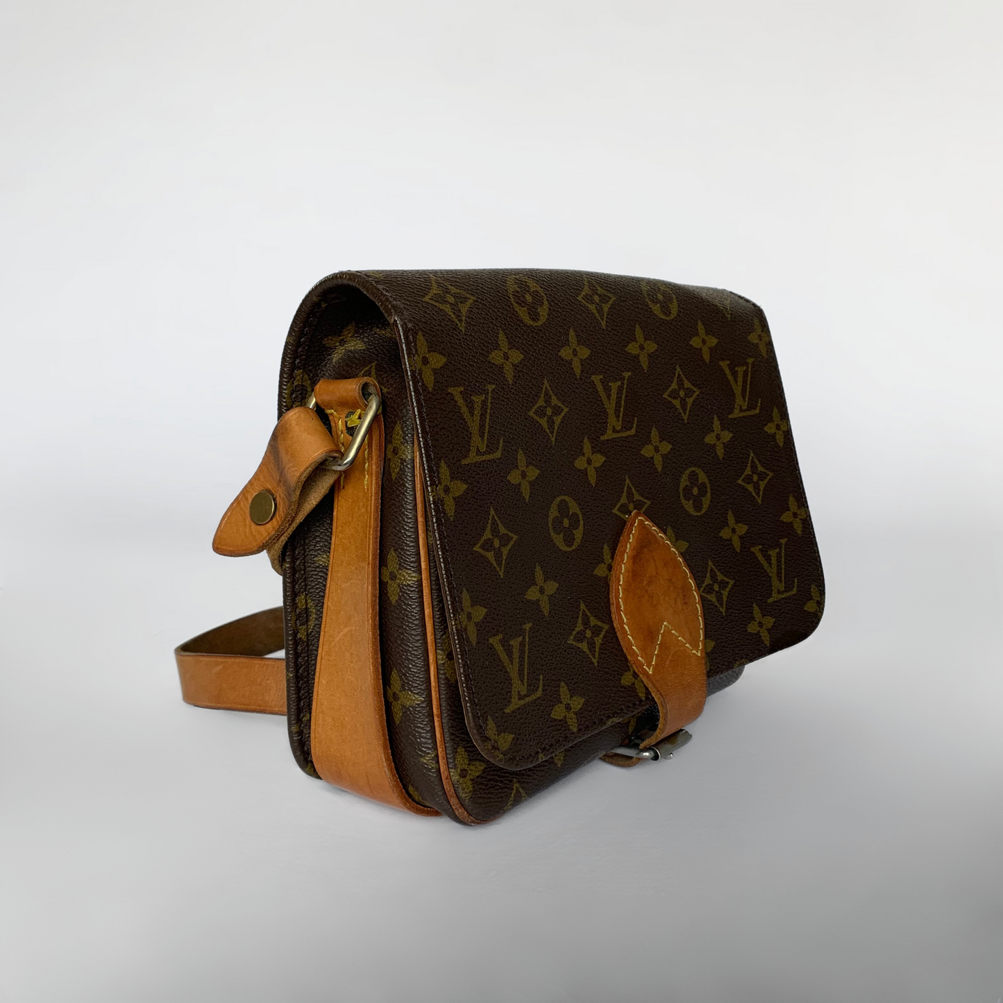 Louis Vuitton Louis Vuitton Cartouchi&egrave;re Monogram Canvas - Crossbody bags - Etoile Luxury Vintage