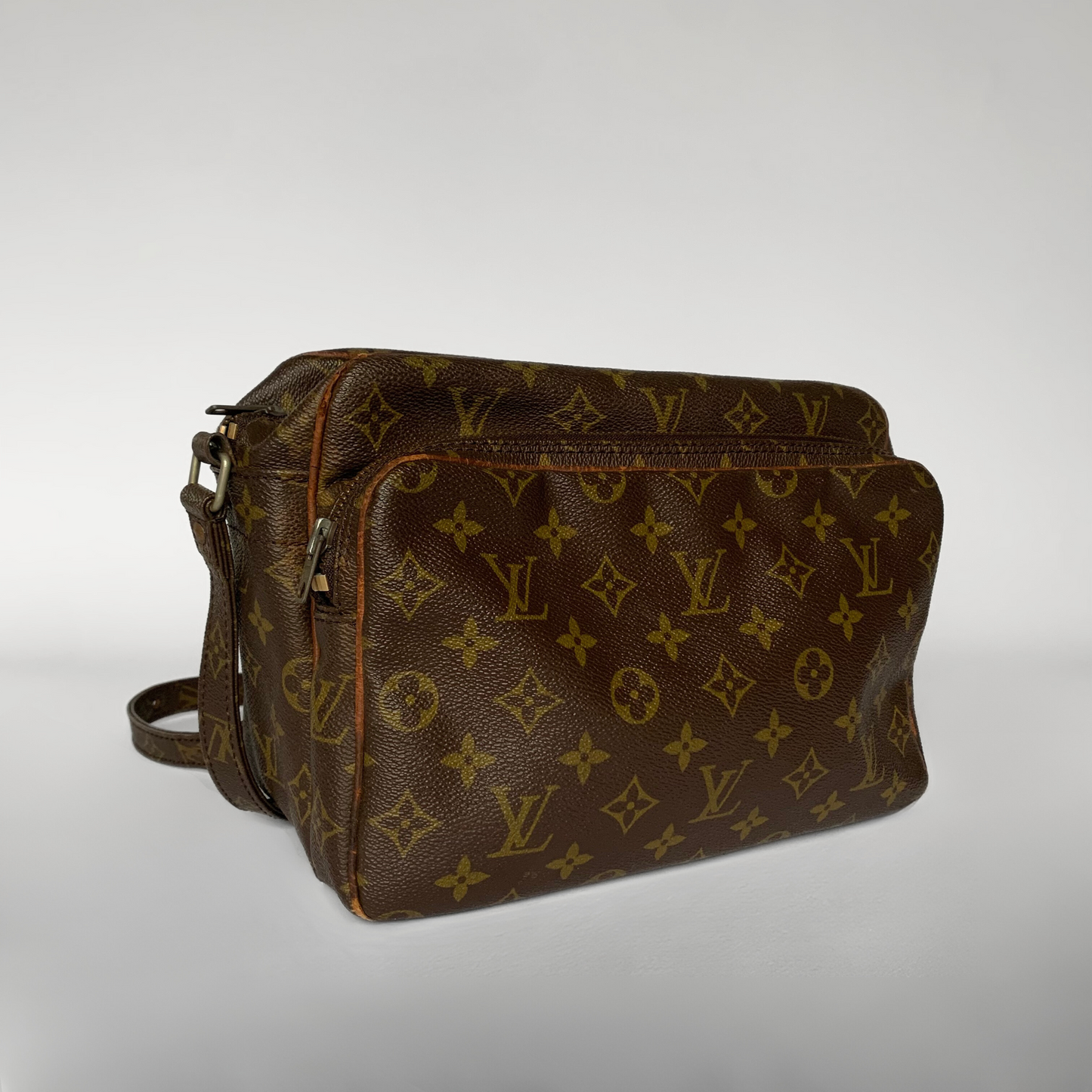 Louis Vuitton Louis Vuitton Nile Mongram Canvas - Handbags - Etoile Luxury Vintage