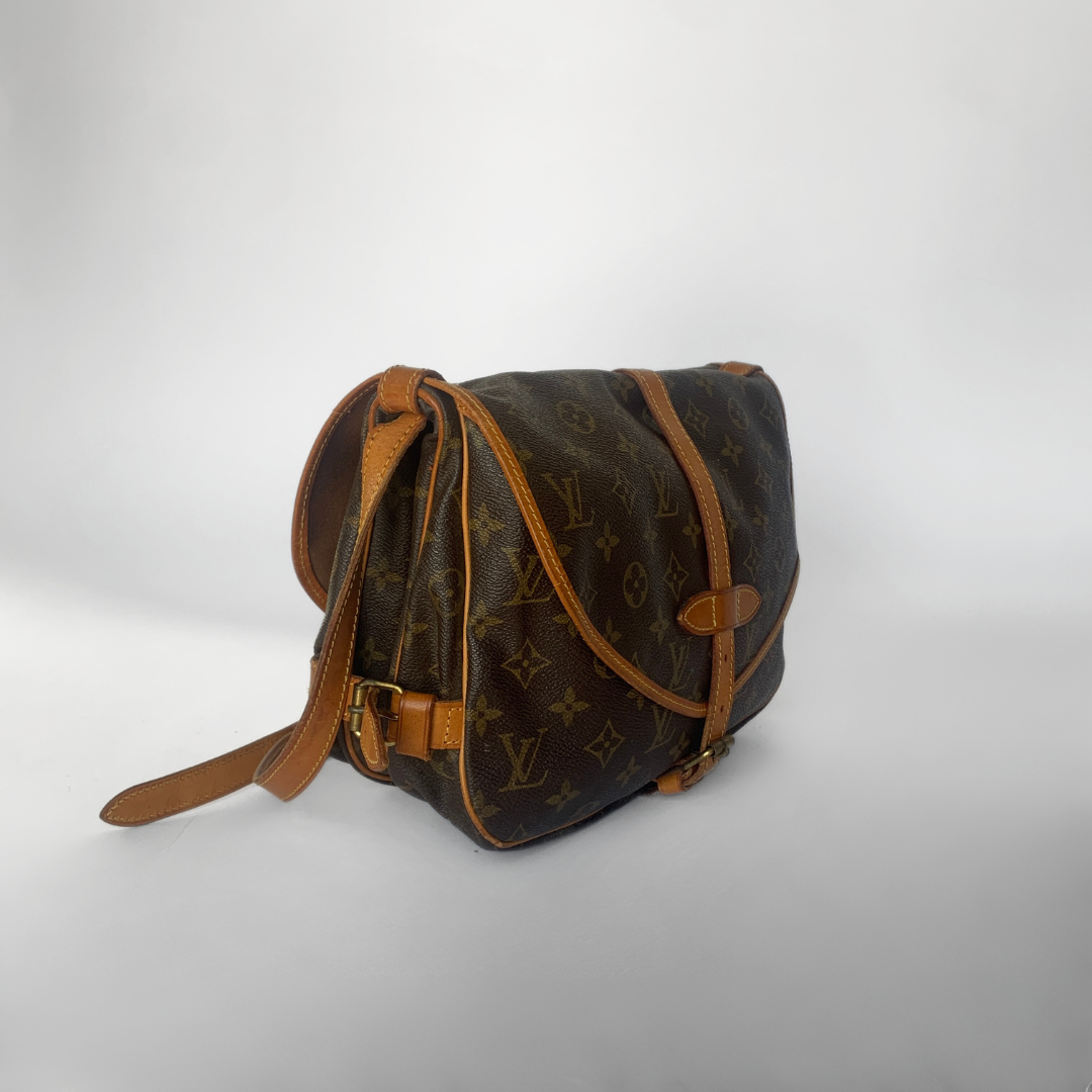 Louis Vuitton Louis Vuitton Saumur 30 Monogram Canvas - Crossbody bags - Etoile Luxury Vintage