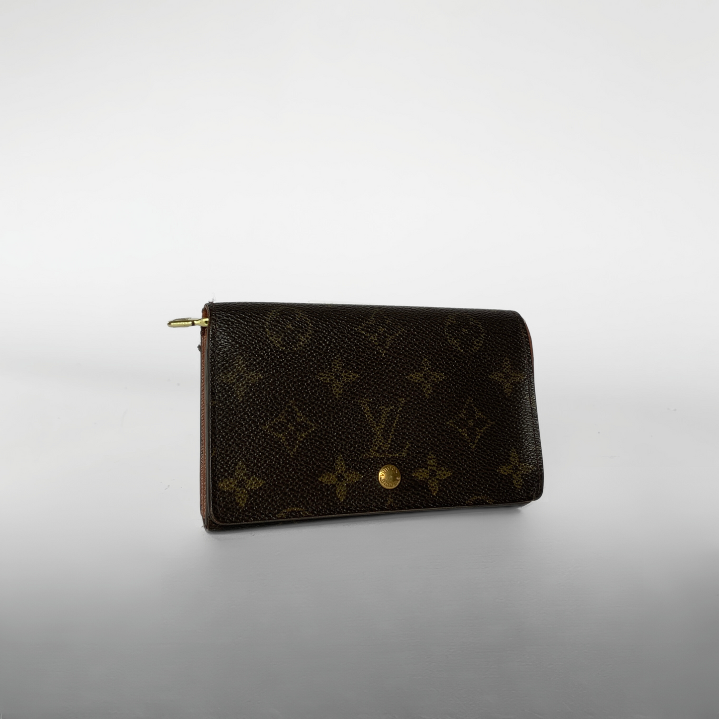 Louis Vuitton Louis Vuitton Wallet Medium Monogram Canvas - Wallets - Etoile Luxury Vintage