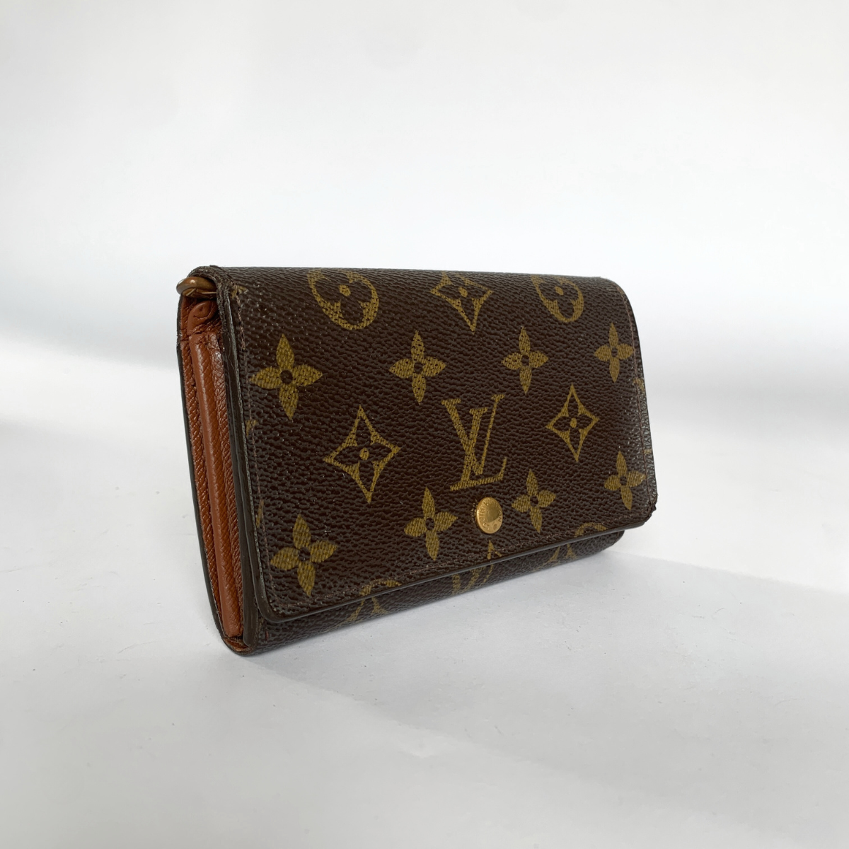 Louis Vuitton Louis Vuitton Wallet Medium Monogram Canvas - Wallets - Etoile Luxury Vintage