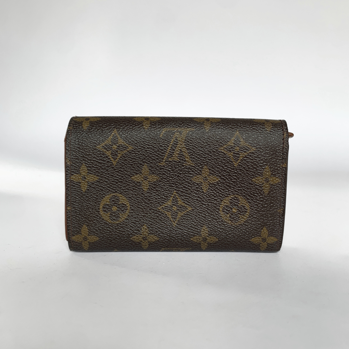 Louis Vuitton Louis Vuitton Wallet Medium Monogram Canvas - Wallets - Etoile Luxury Vintage