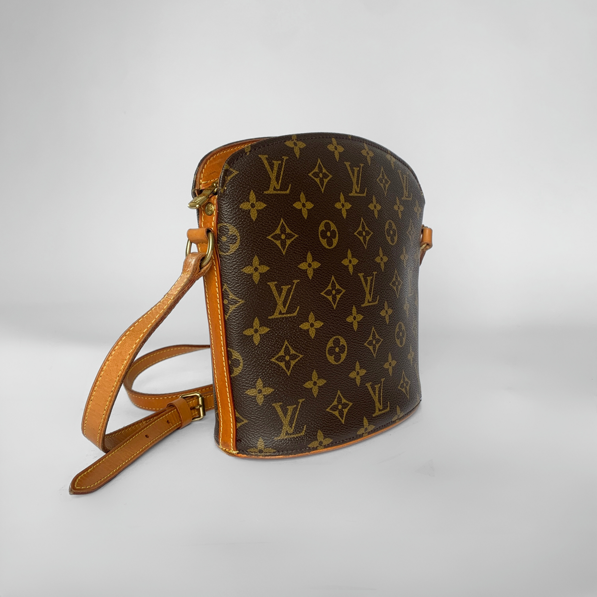 Louis Vuitton Louis Vuitton Drouot Monogram Canvas - Crossbody bags - Etoile Luxury Vintage