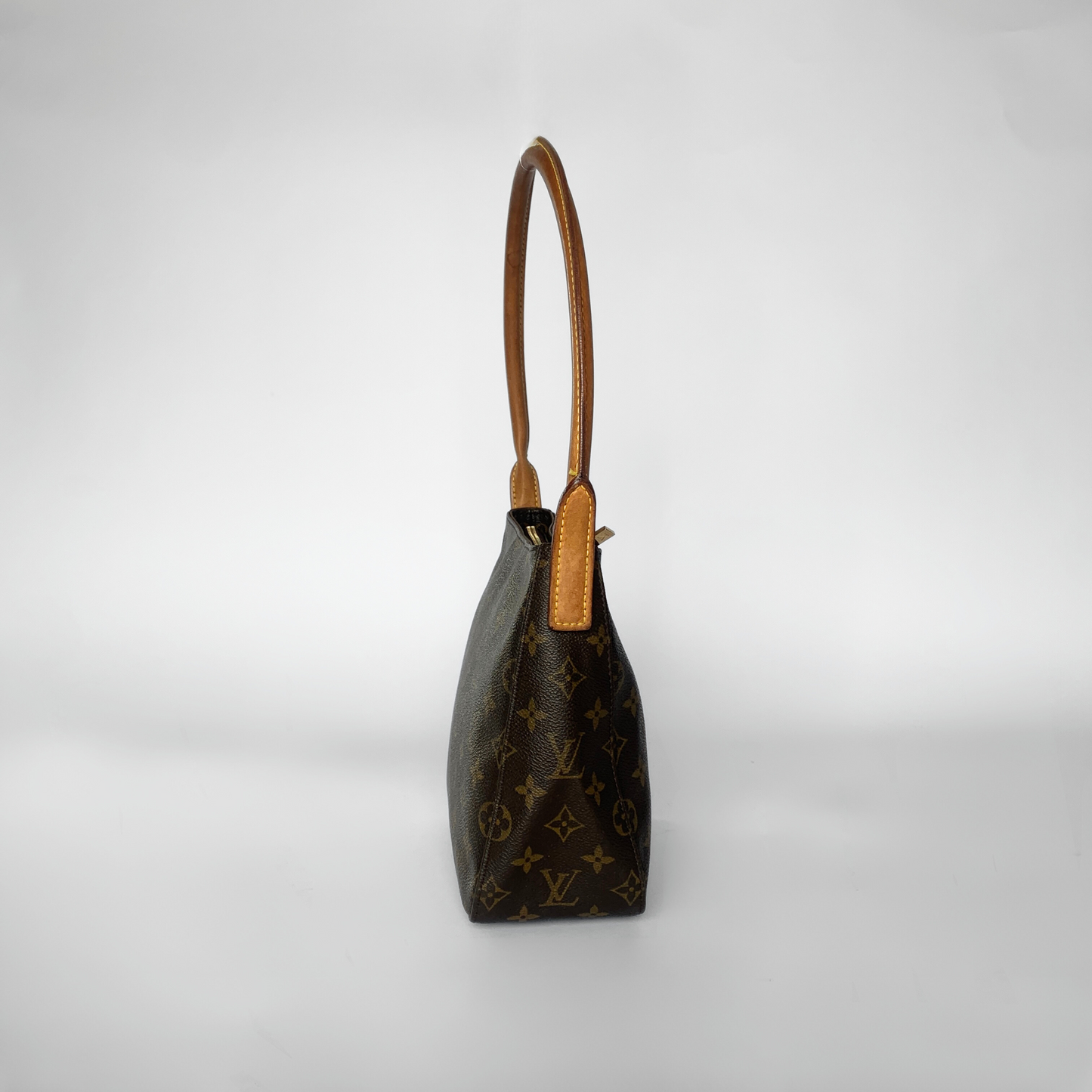 Louis Vuitton Louis Vuitton Looping MM Monogram Canvas - Shoulder Bags - Etoile Luxury Vintage