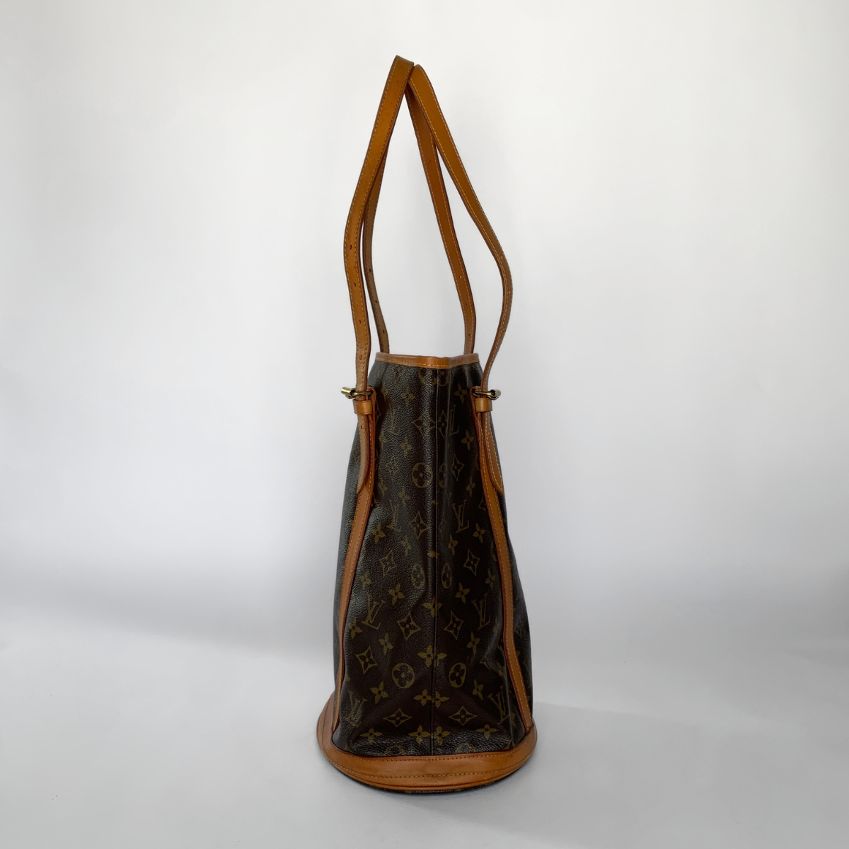 Louis Vuitton Louis Vuitton Bucket GM Monogram Canvas - Shoulder bags - Etoile Luxury Vintage