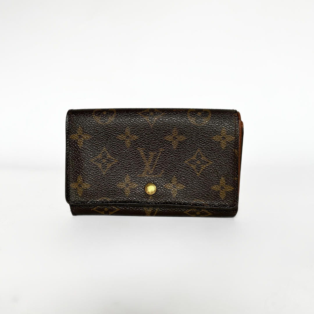 Louis Vuitton Louis Vuitton Wallet Medium Monogram Canvas - Wallets - Etoile Luxury Vintage