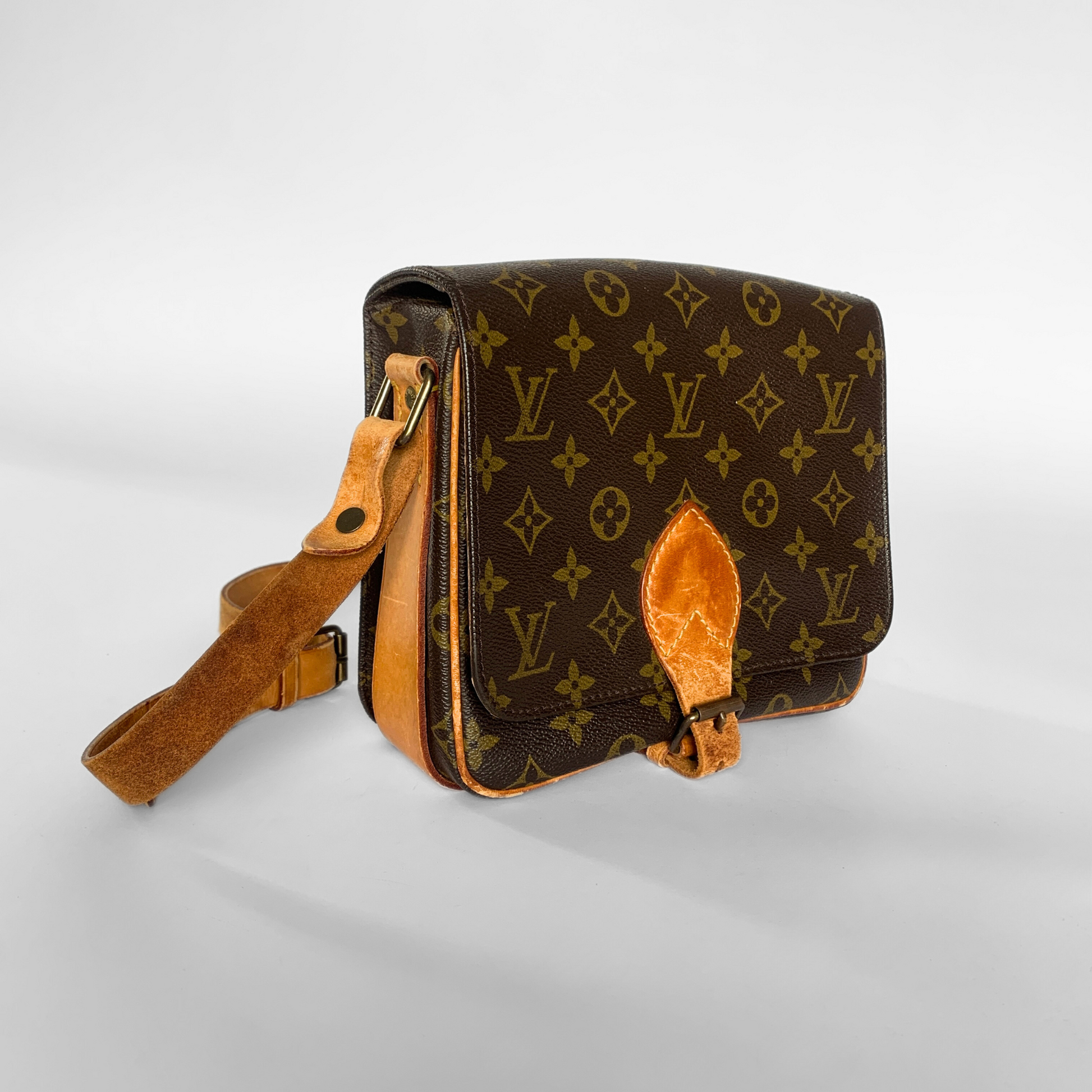 Louis Vuitton Louis Vuitton Cartouchi&egrave;re Monogram Canvas - Crossbody bags - Etoile Luxury Vintage