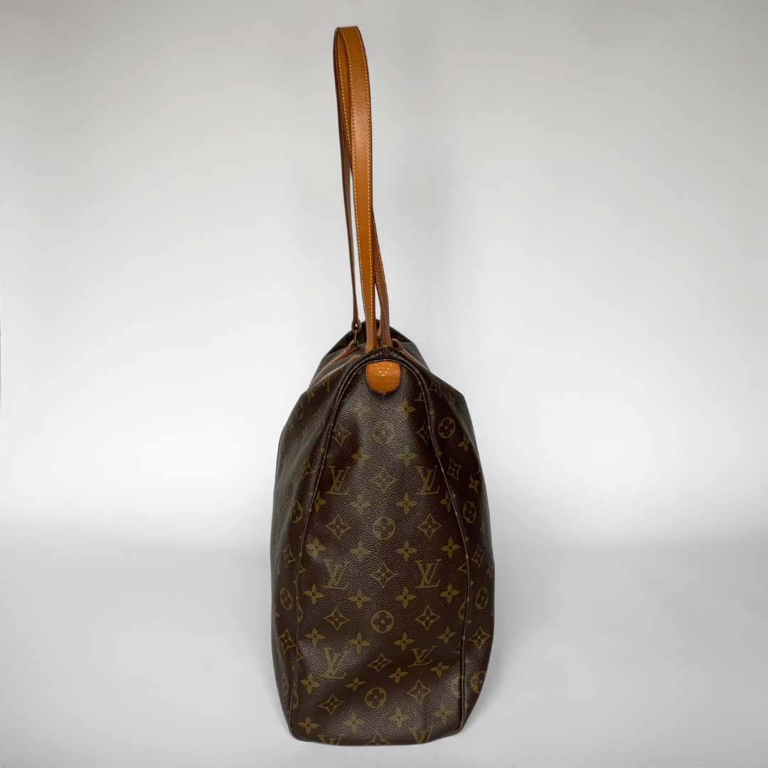 Louis Vuitton Louis Vuitton Flannery Monogram Canvas - Shoulder bags - Etoile Luxury Vintage