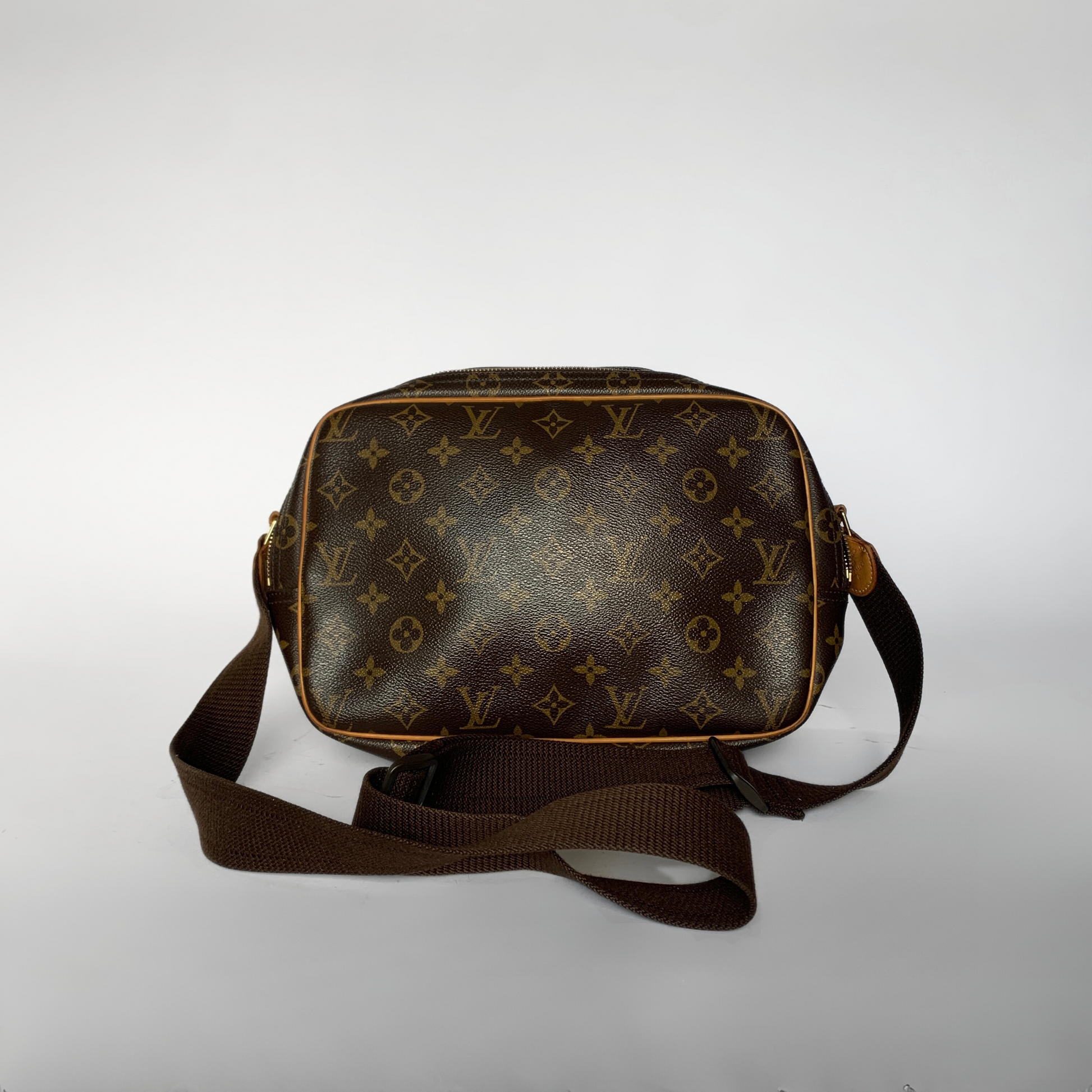 Louis Vuitton Louis Vuitton Reporter PM Monogram Canvas - Crossbody bags - Etoile Luxury Vintage