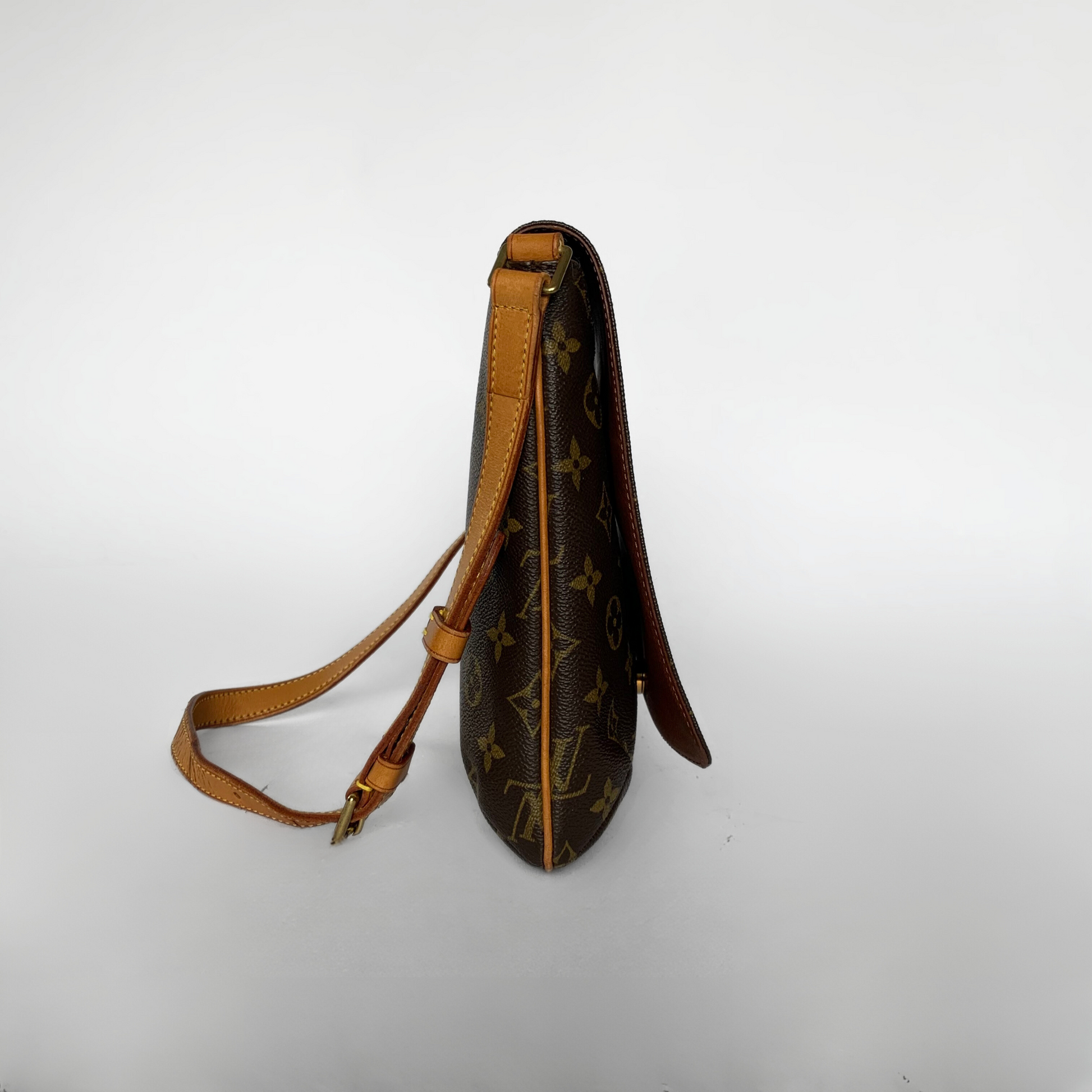 Louis Vuitton Louis Vuitton Musette Salsa Monogram Canvas - Shoulder bags - Etoile Luxury Vintage