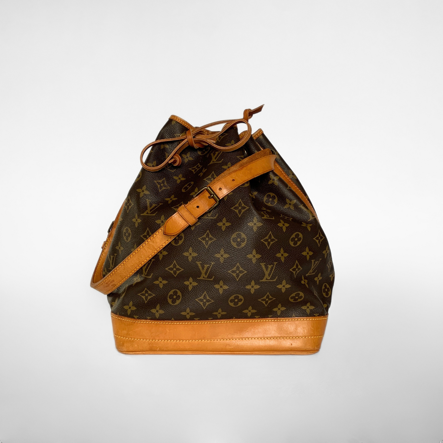 Louis Vuitton Noé Monogram Canvas