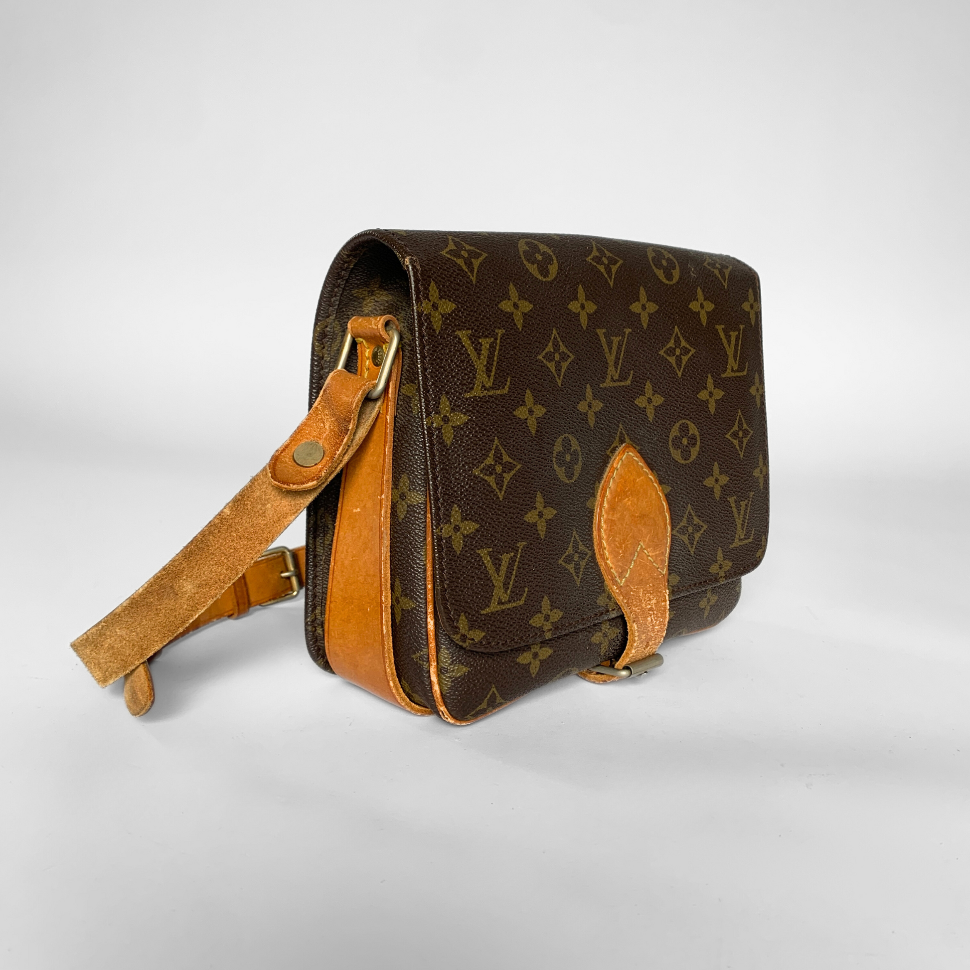 Louis Vuitton Louis Vuitton Cartouchi&egrave;re Monogram Canvas - Crossbody bags - Etoile Luxury Vintage