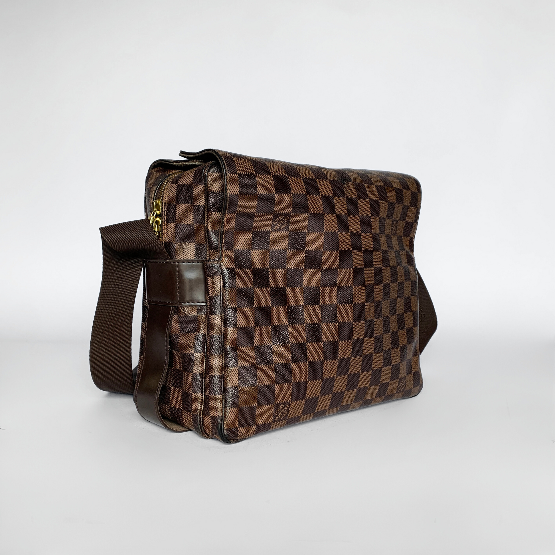 Louis Vuitton Louis Vuitton Naviglio Damier Ebene Canvas - Crossbody bags - Etoile Luxury Vintage