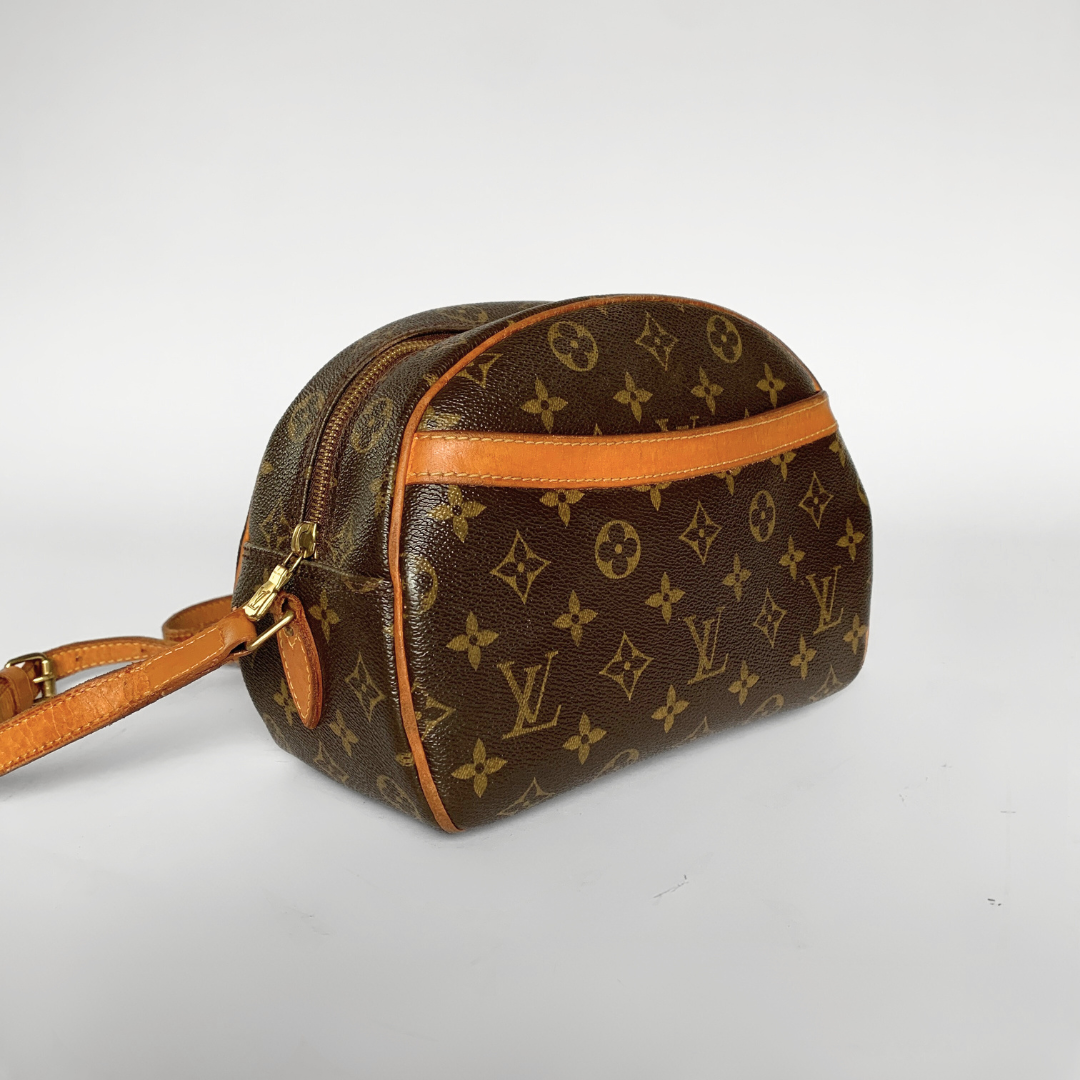 Louis Vuitton Louis Vuitton Blois Toile Monogram Canvas - Crossbody bags - Etoile Luxury Vintage