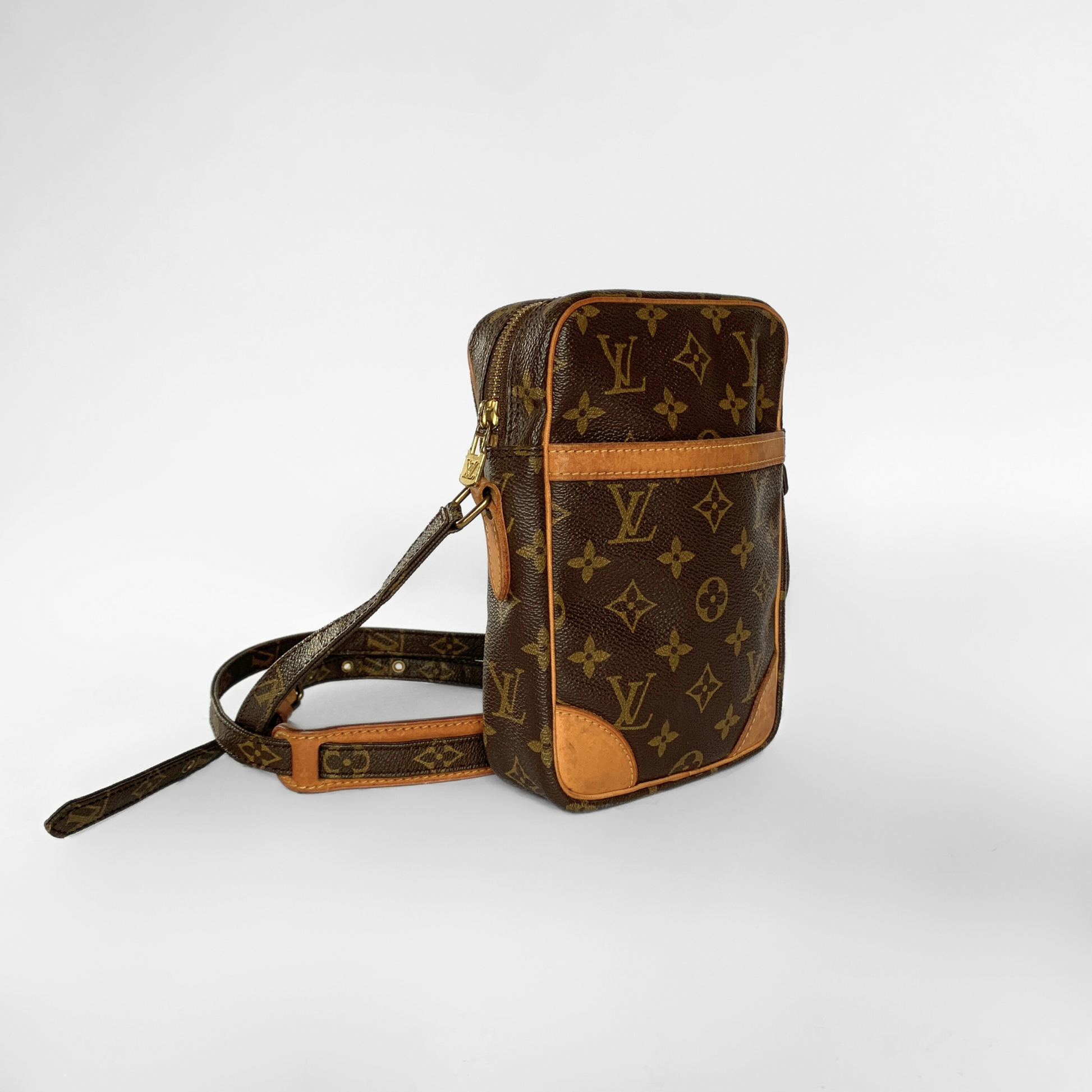 Louis Vuitton Louis Vuitton Danube Monogram Canvas - Shoulder bags - Etoile Luxury Vintage