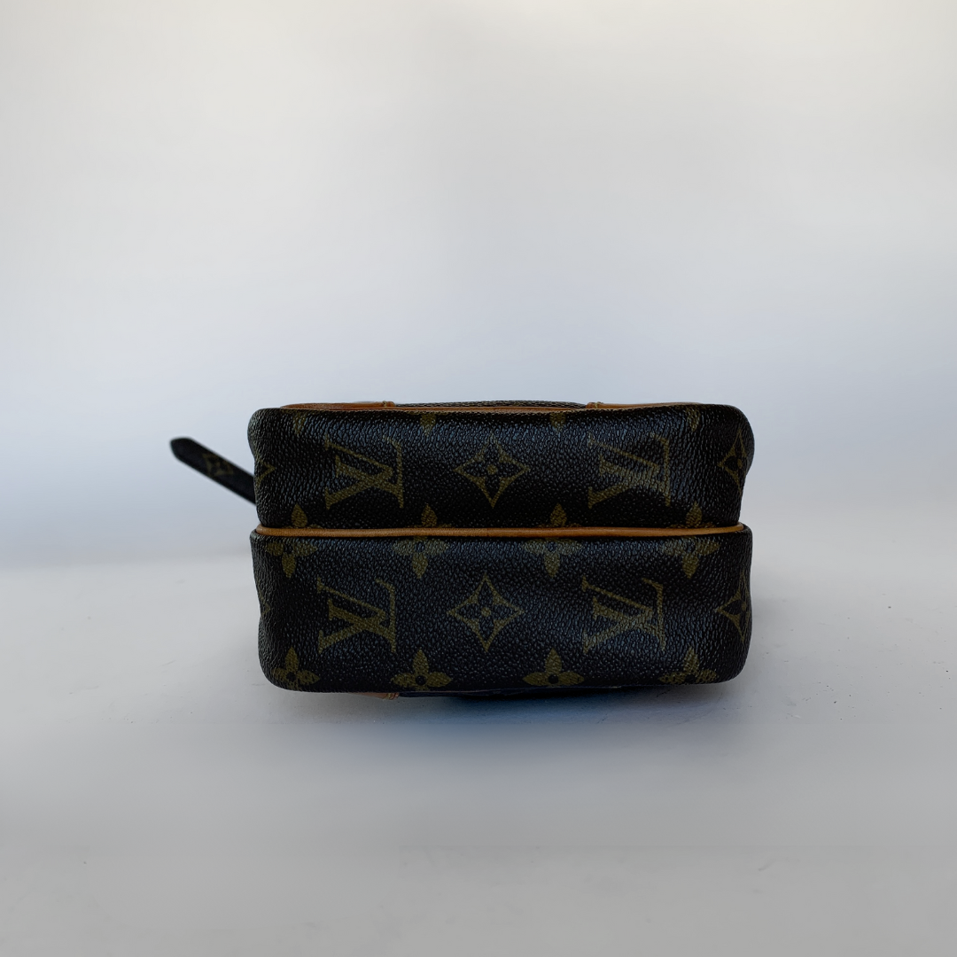 Louis Vuitton Louis Vuitton Amazon Monogram Canvas - Crossbody bags - Etoile Luxury Vintage