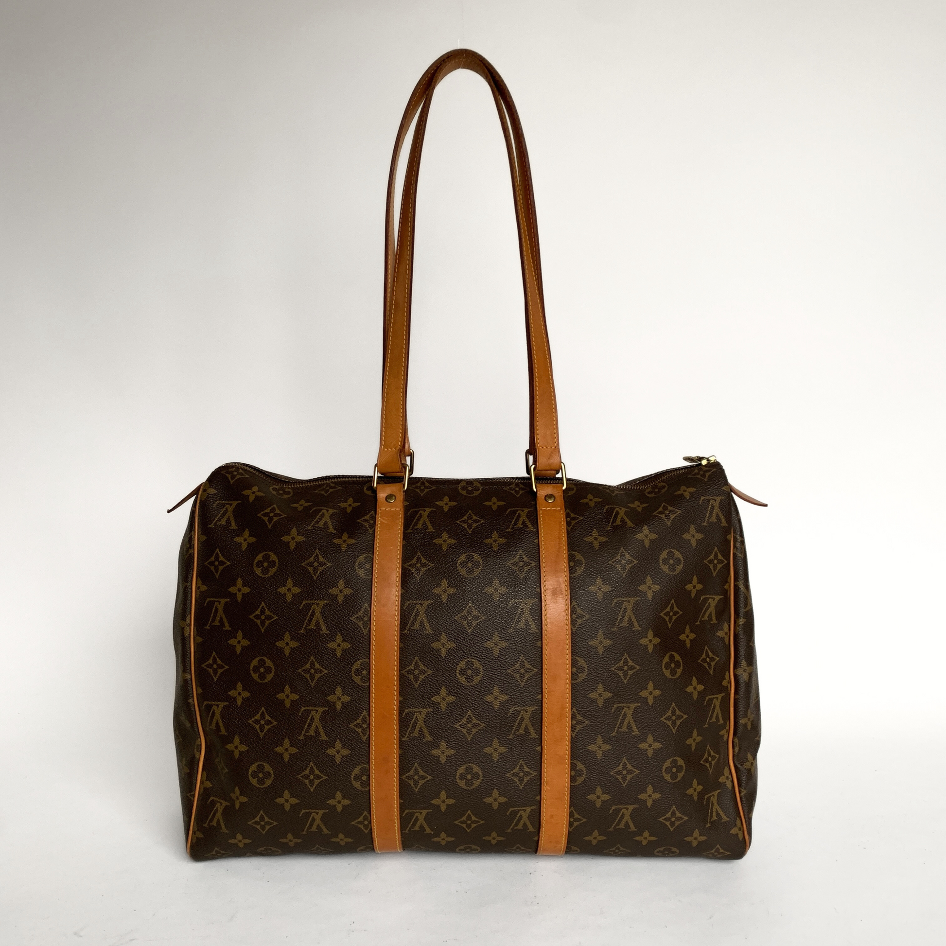 Louis Vuitton Louis Vuitton Flannery Monogram Canvas - Shoulder bags - Etoile Luxury Vintage