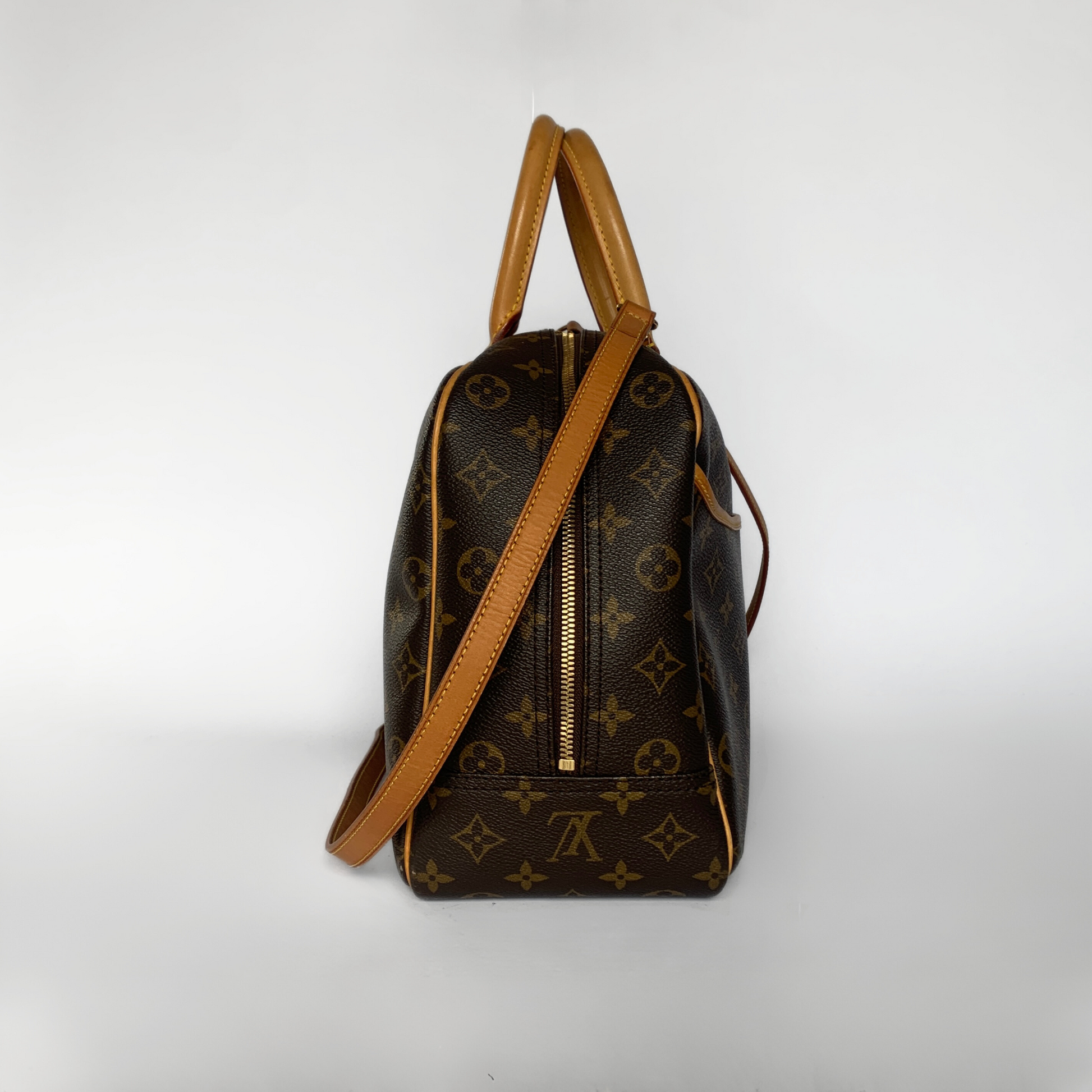 Louis Vuitton Louis Vuitton Deauville Monogram Canvas - Crossbody bags - Etoile Luxury Vintage