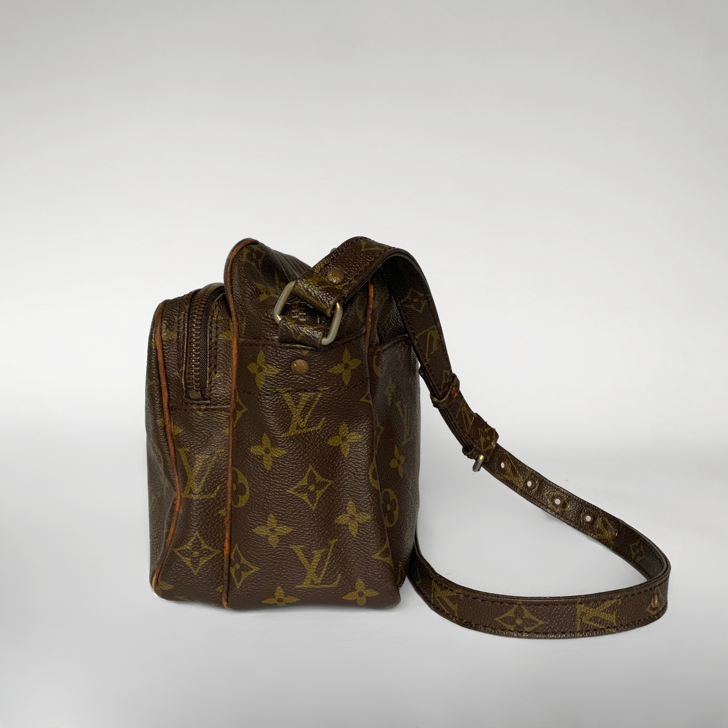 Louis Vuitton Louis Vuitton Nile Mongram Canvas - Handbags - Etoile Luxury Vintage